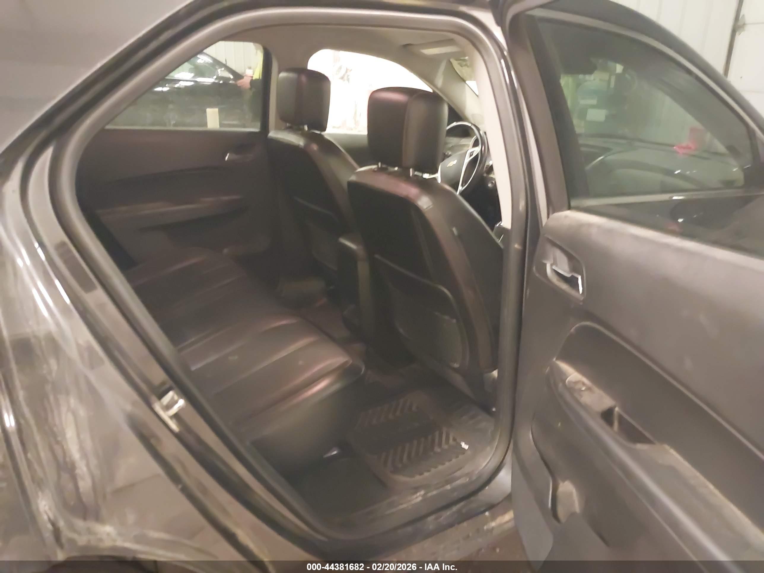 CHEVROLET EQUINOX image 8