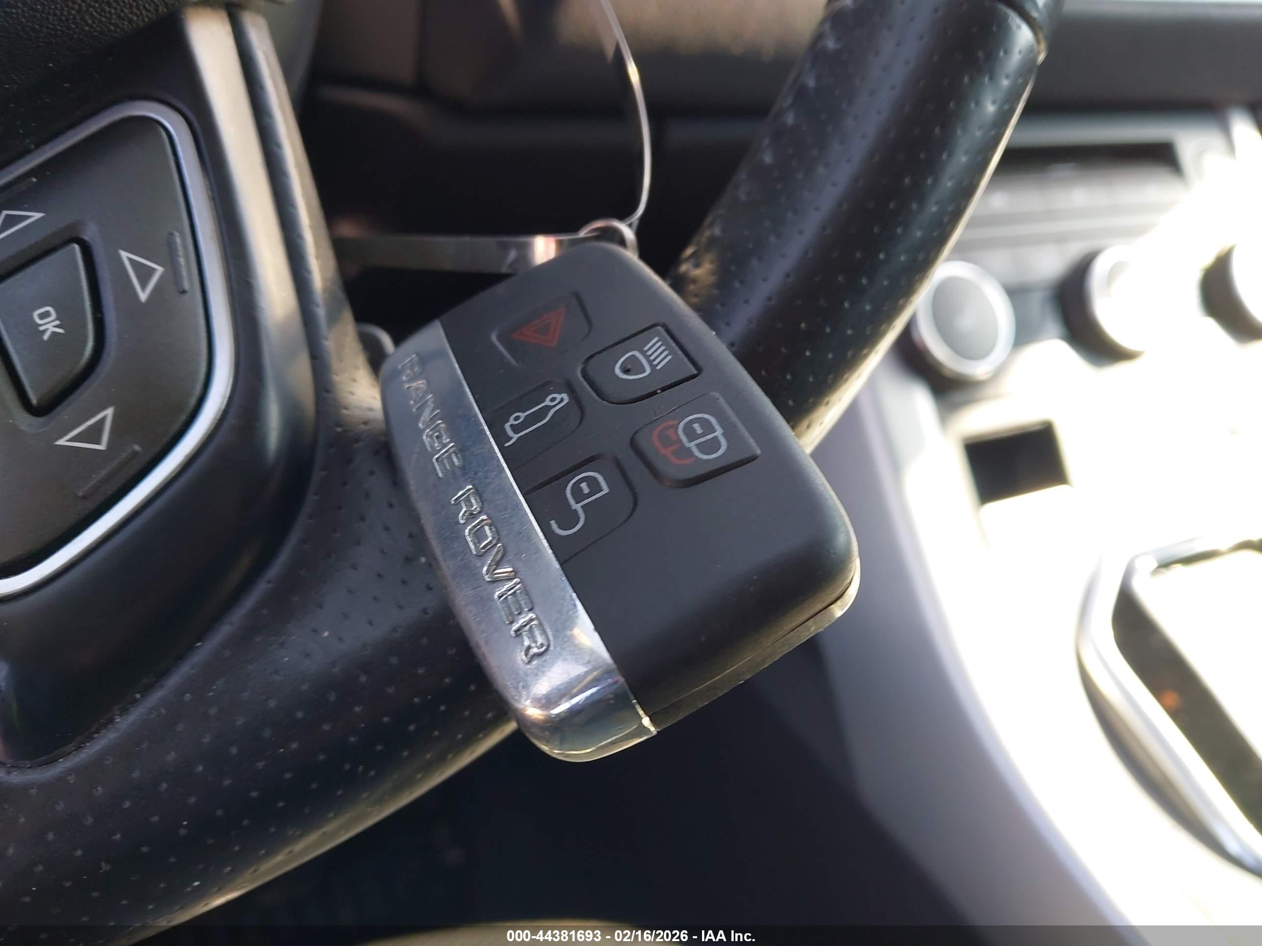 LAND ROVER image 11