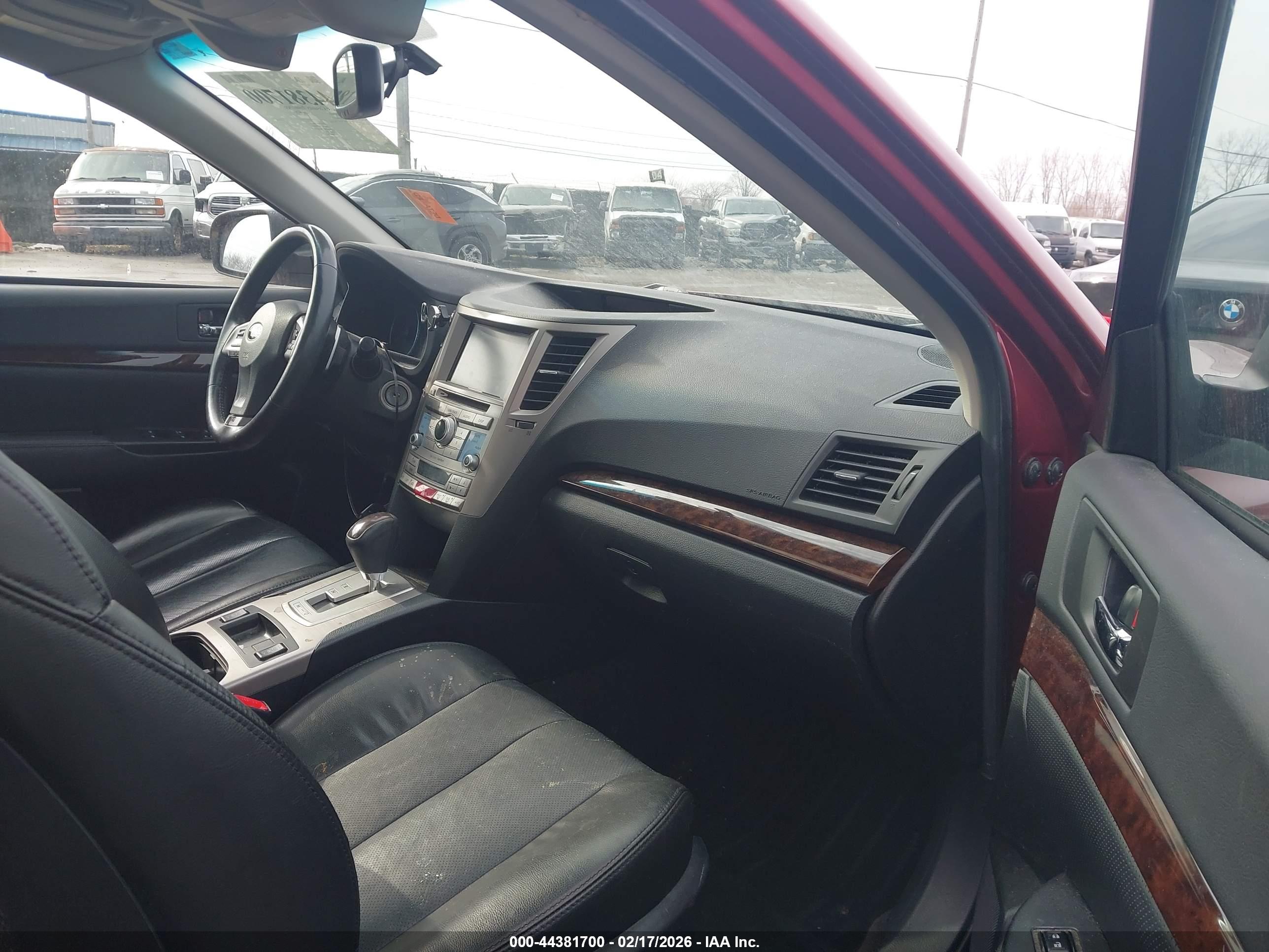 SUBARU LEGACY image 5