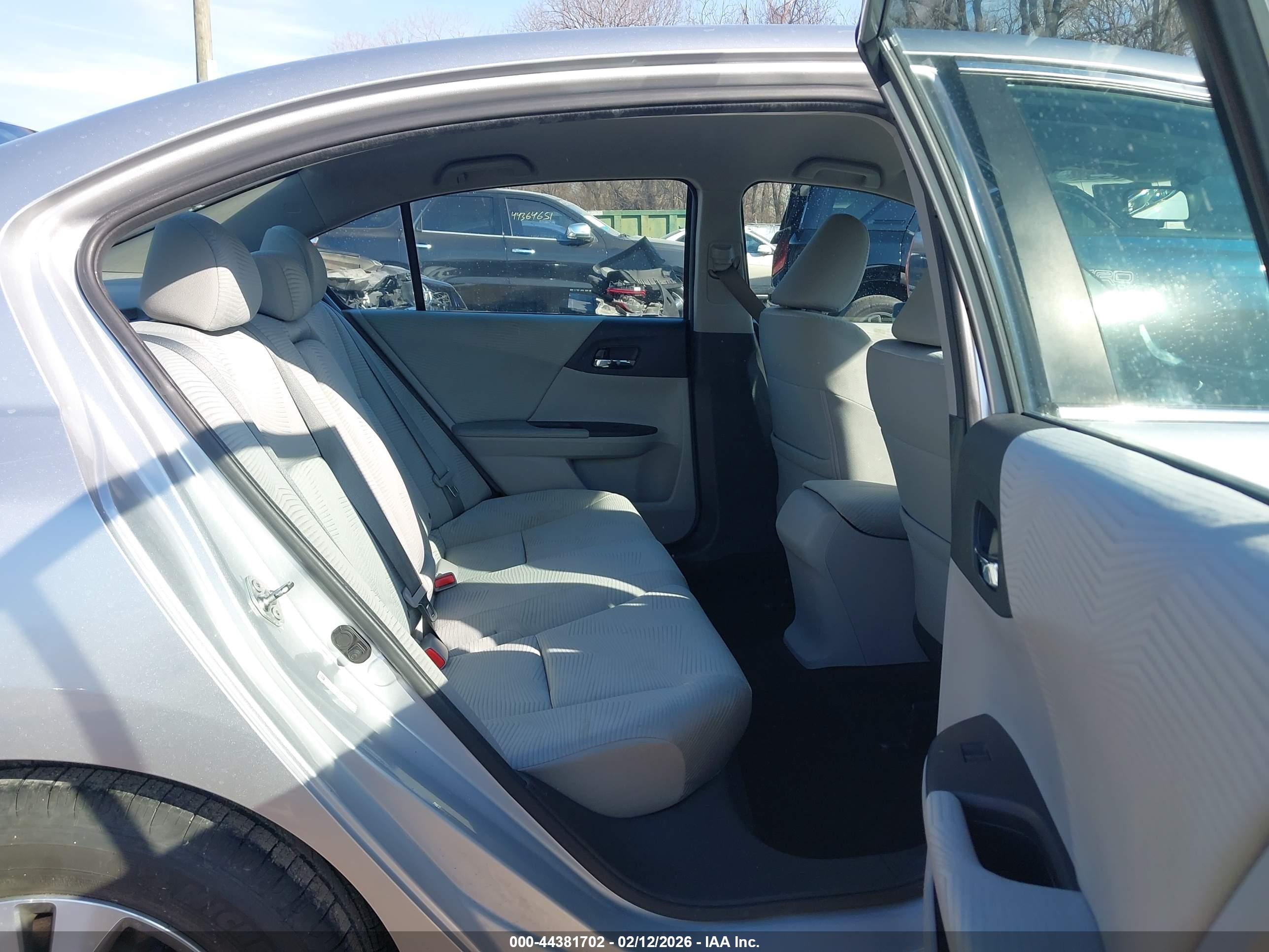 HONDA ACCORD image 8