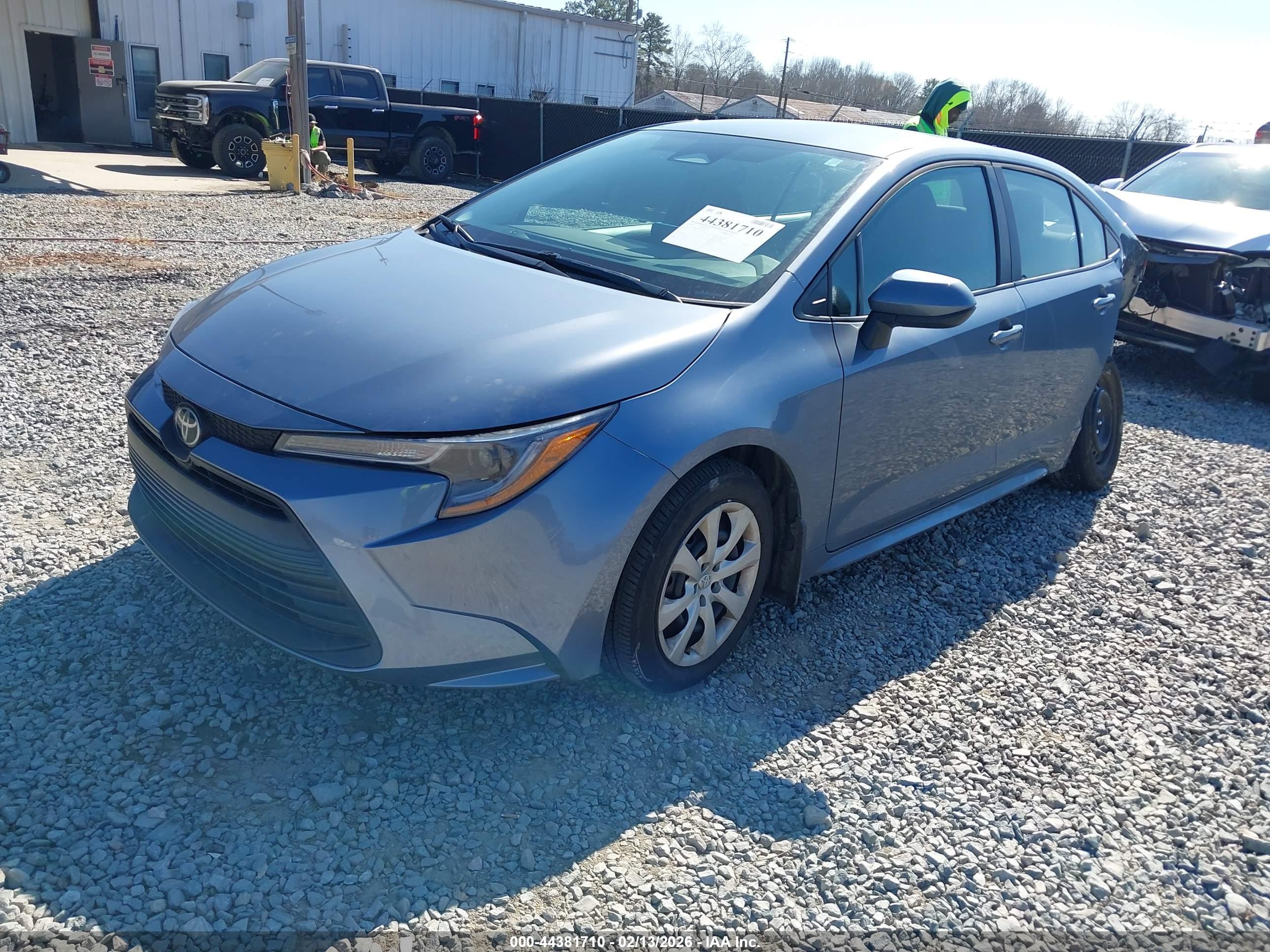 TOYOTA COROLLA image 2