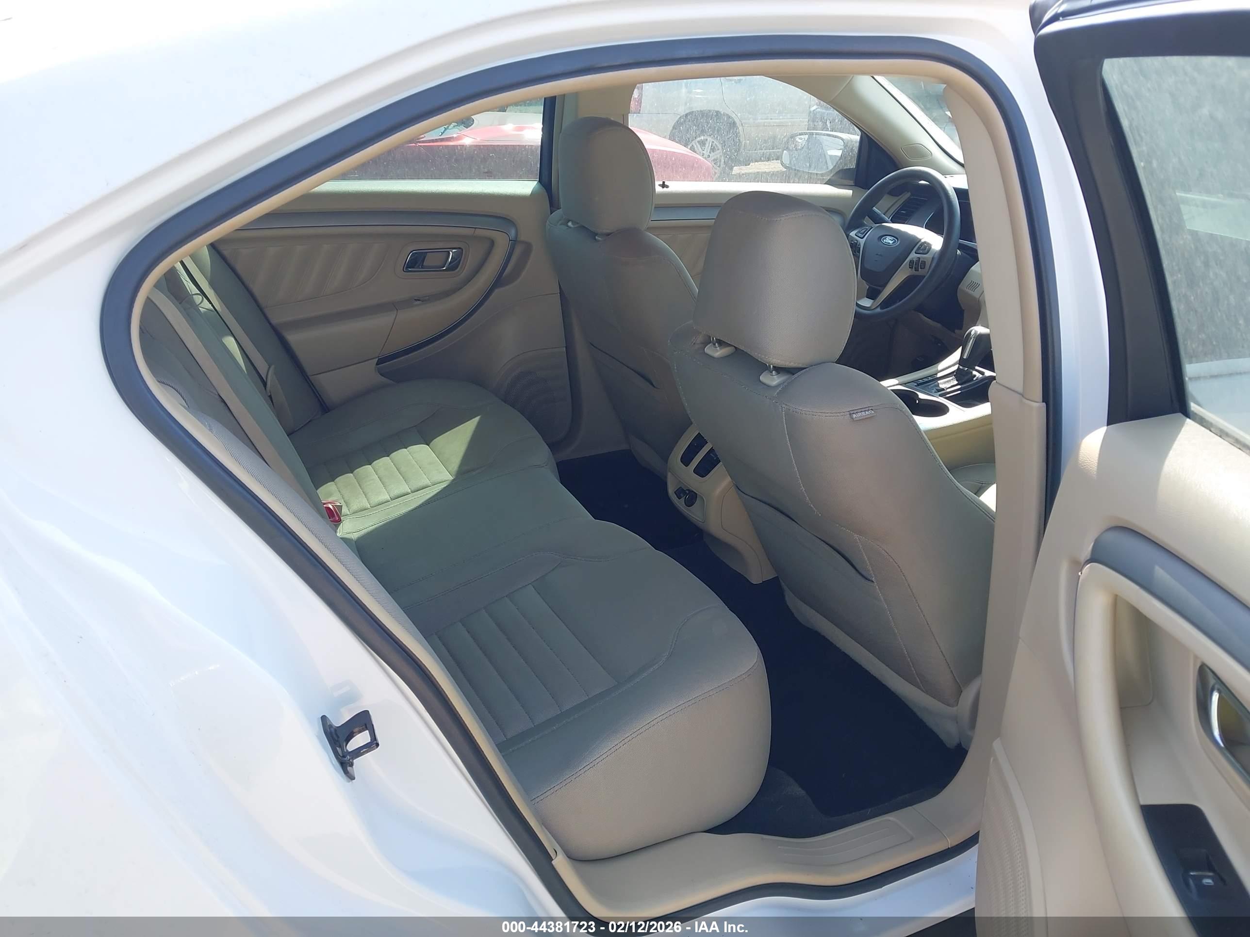 FORD TAURUS image 8