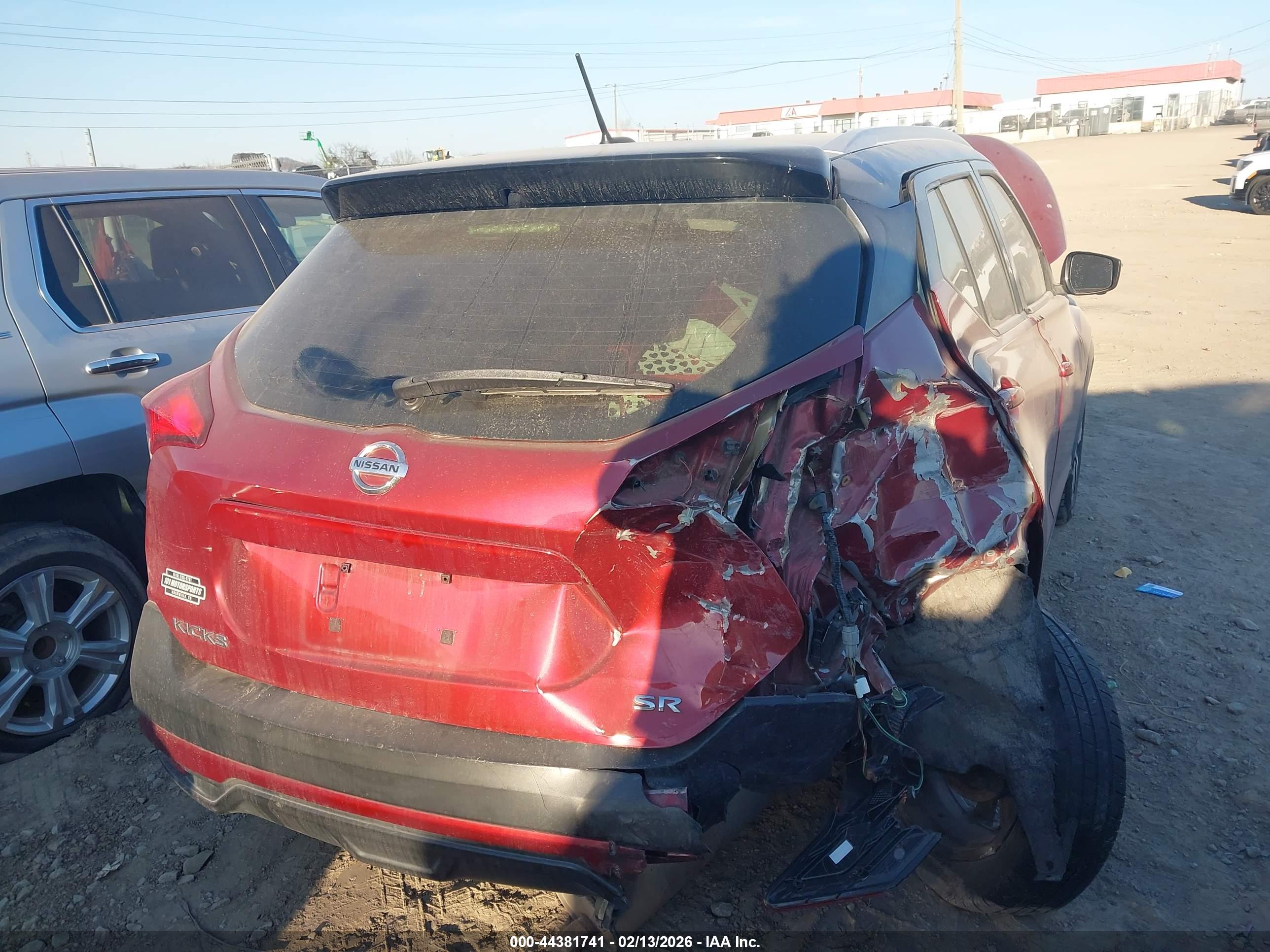 NISSAN KICKS image 6