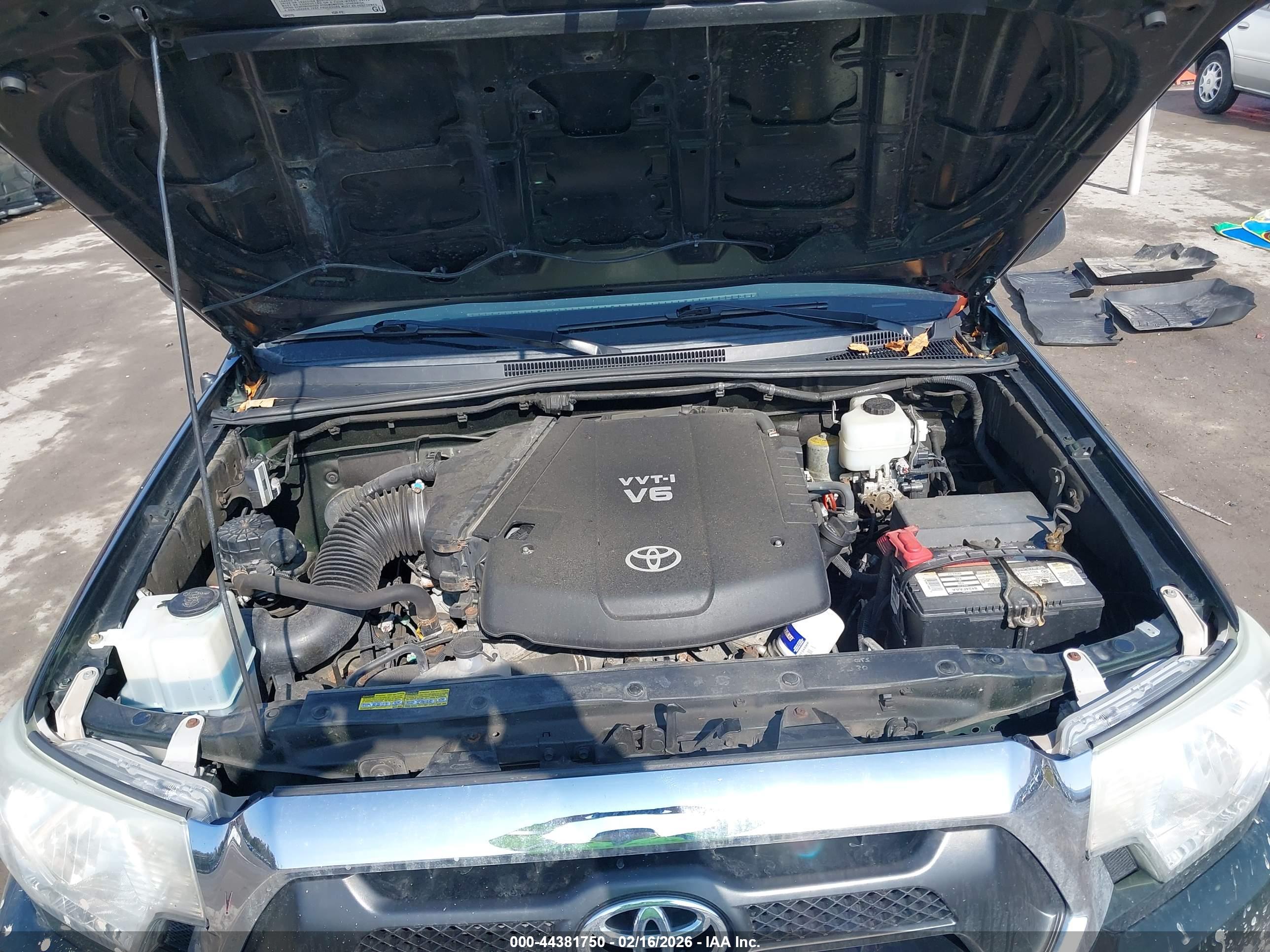 TOYOTA TACOMA image 10