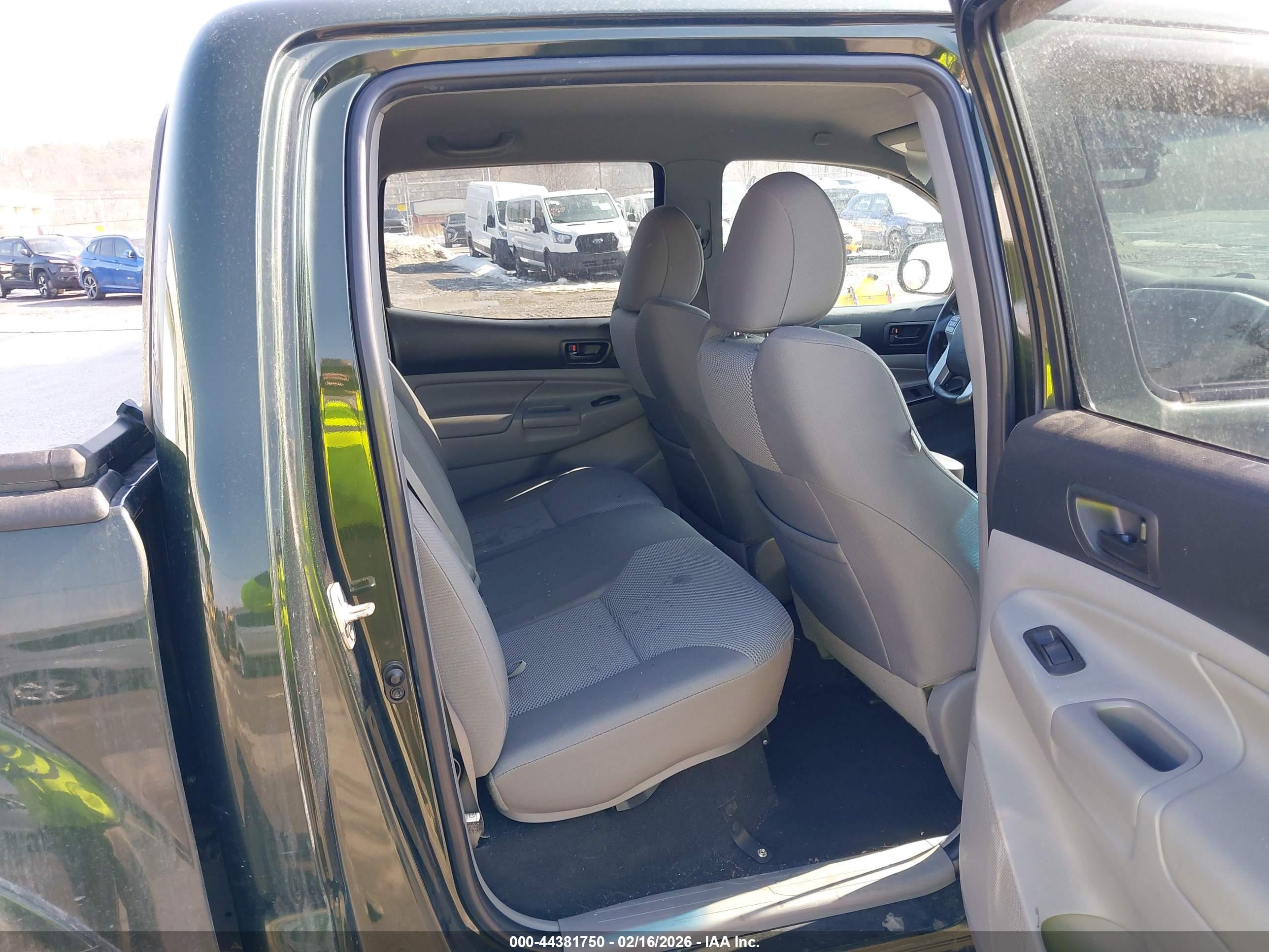 TOYOTA TACOMA image 8