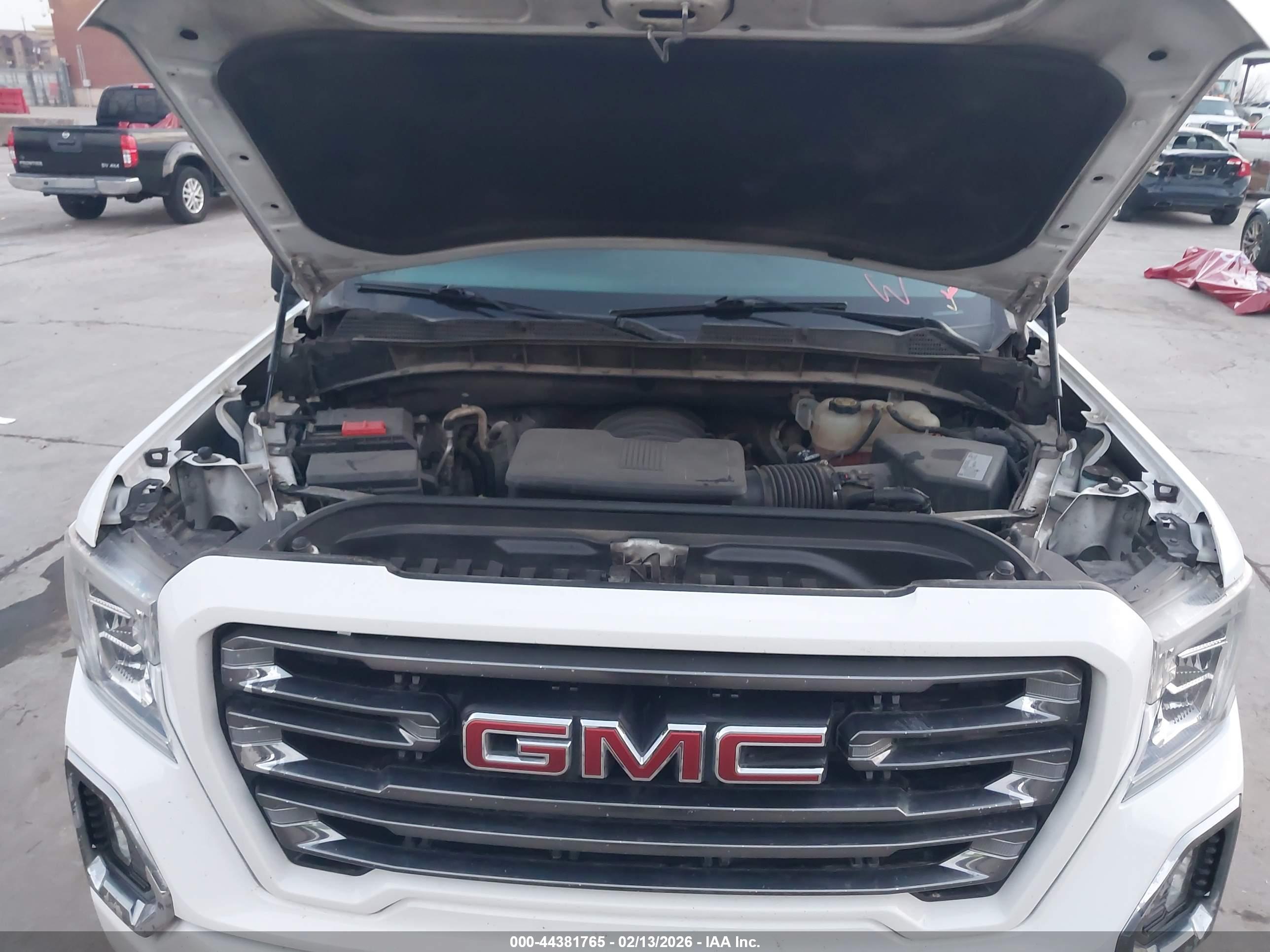 GMC SIERRA image 10