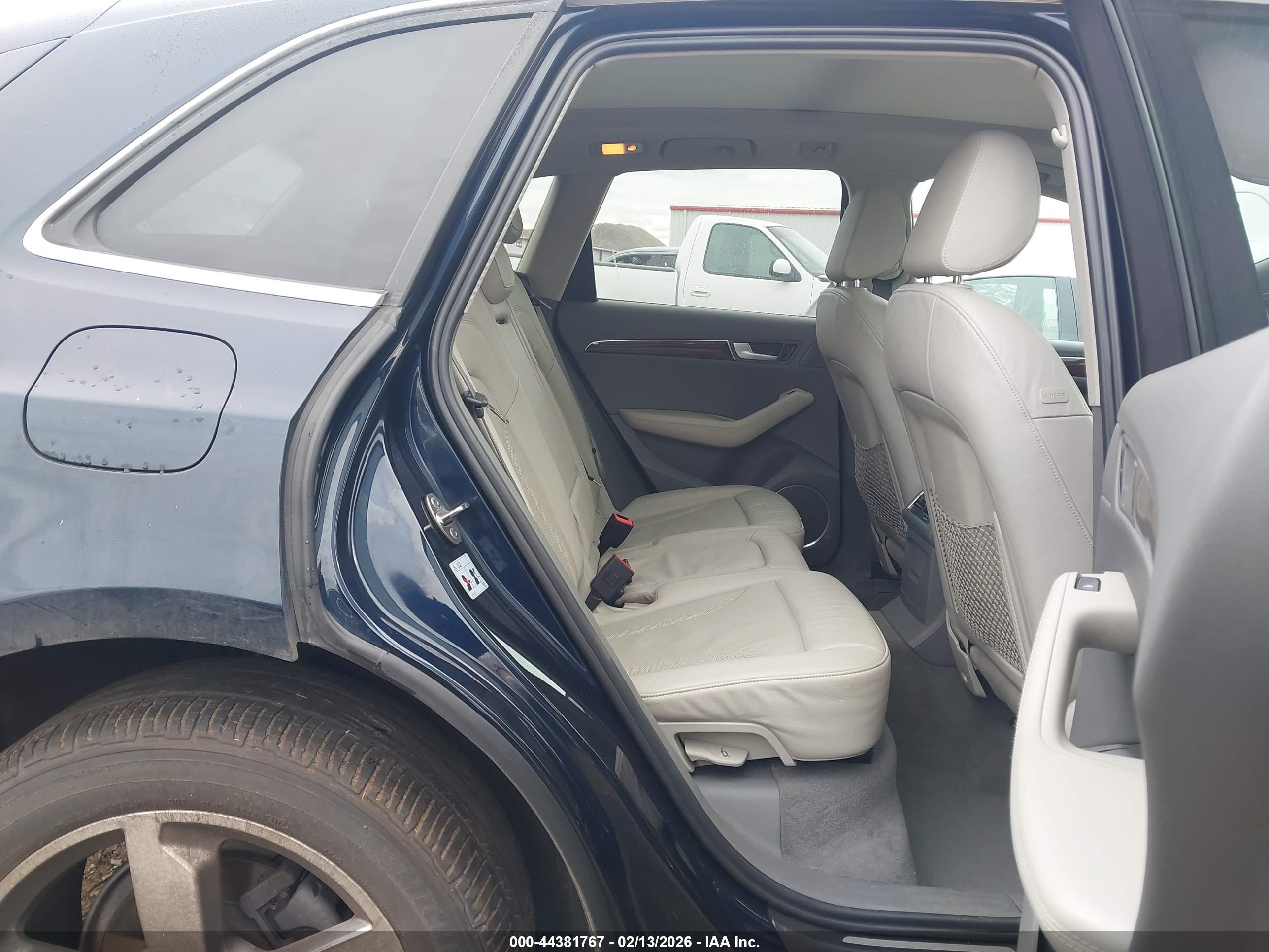 AUDI Q5 image 8