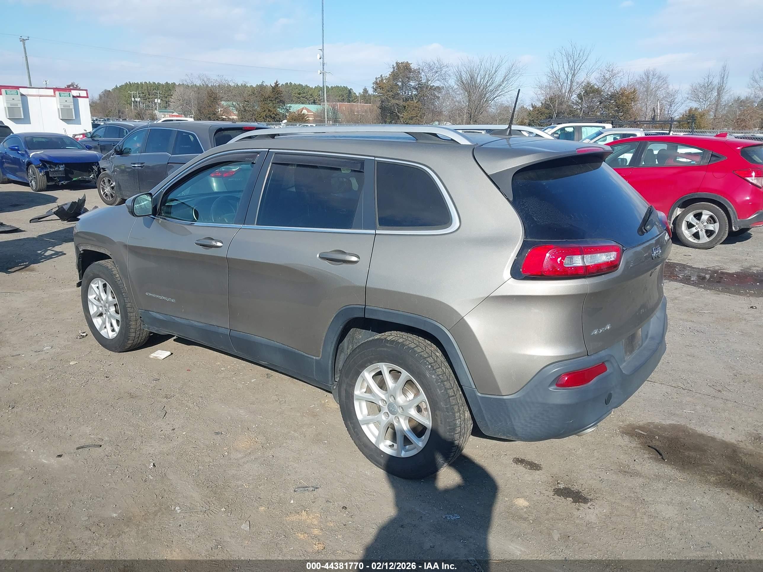 JEEP CHEROKEE image 3