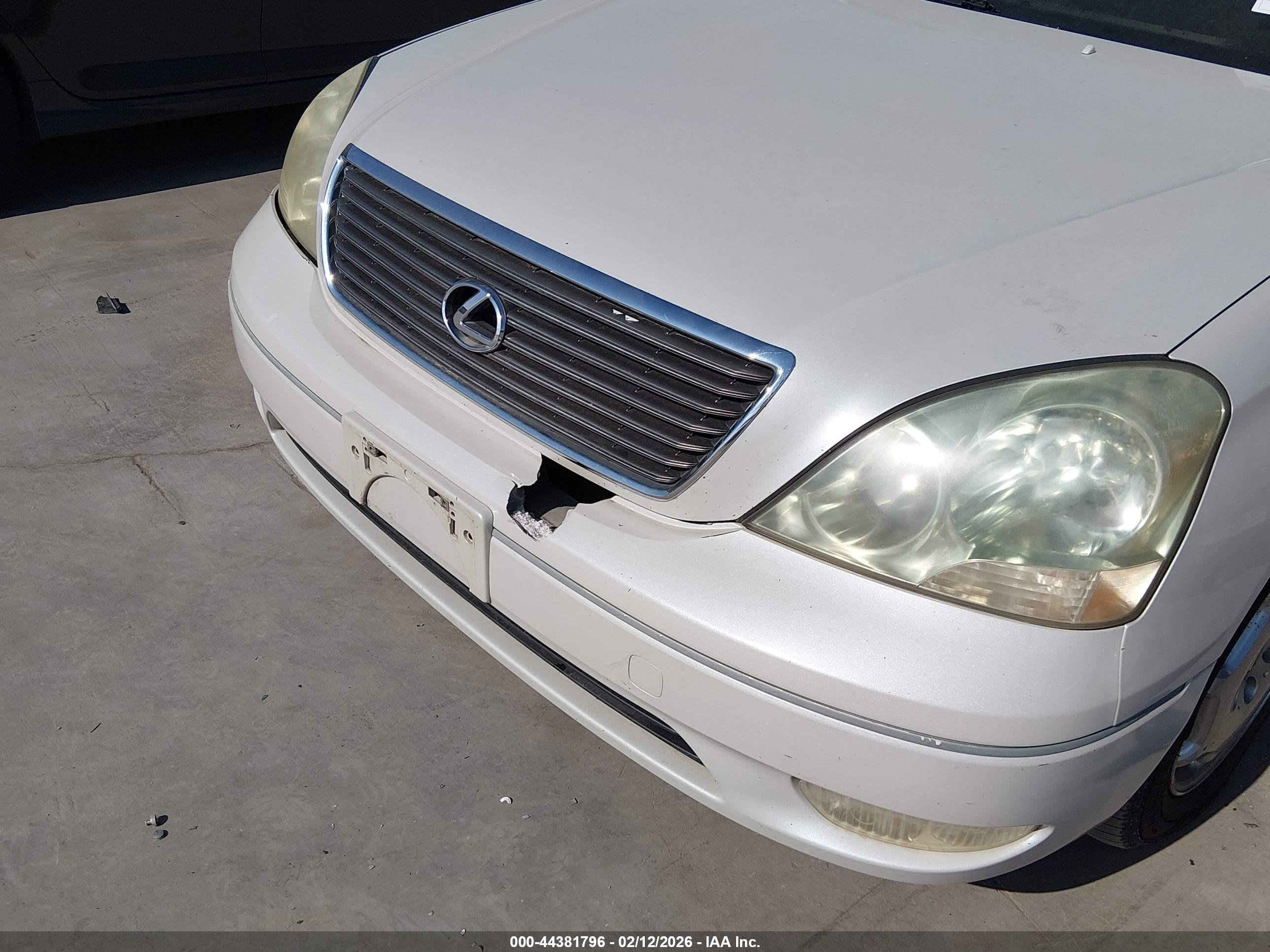 LEXUS LS image 6