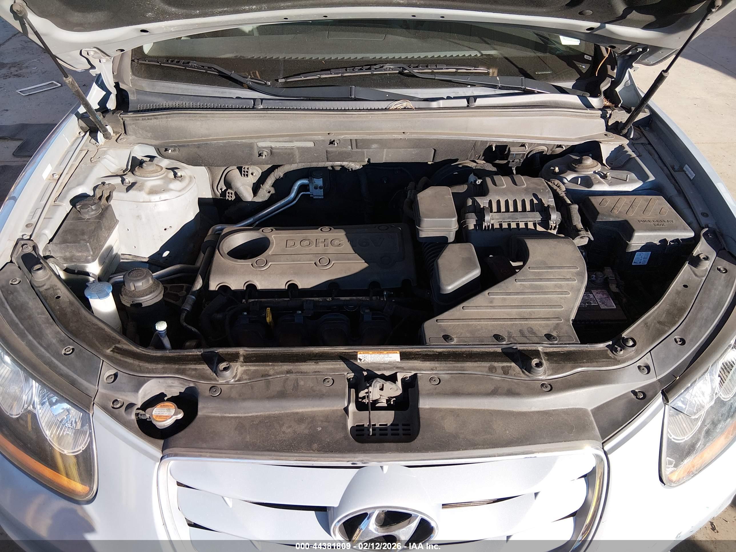 HYUNDAI SANTA image 10