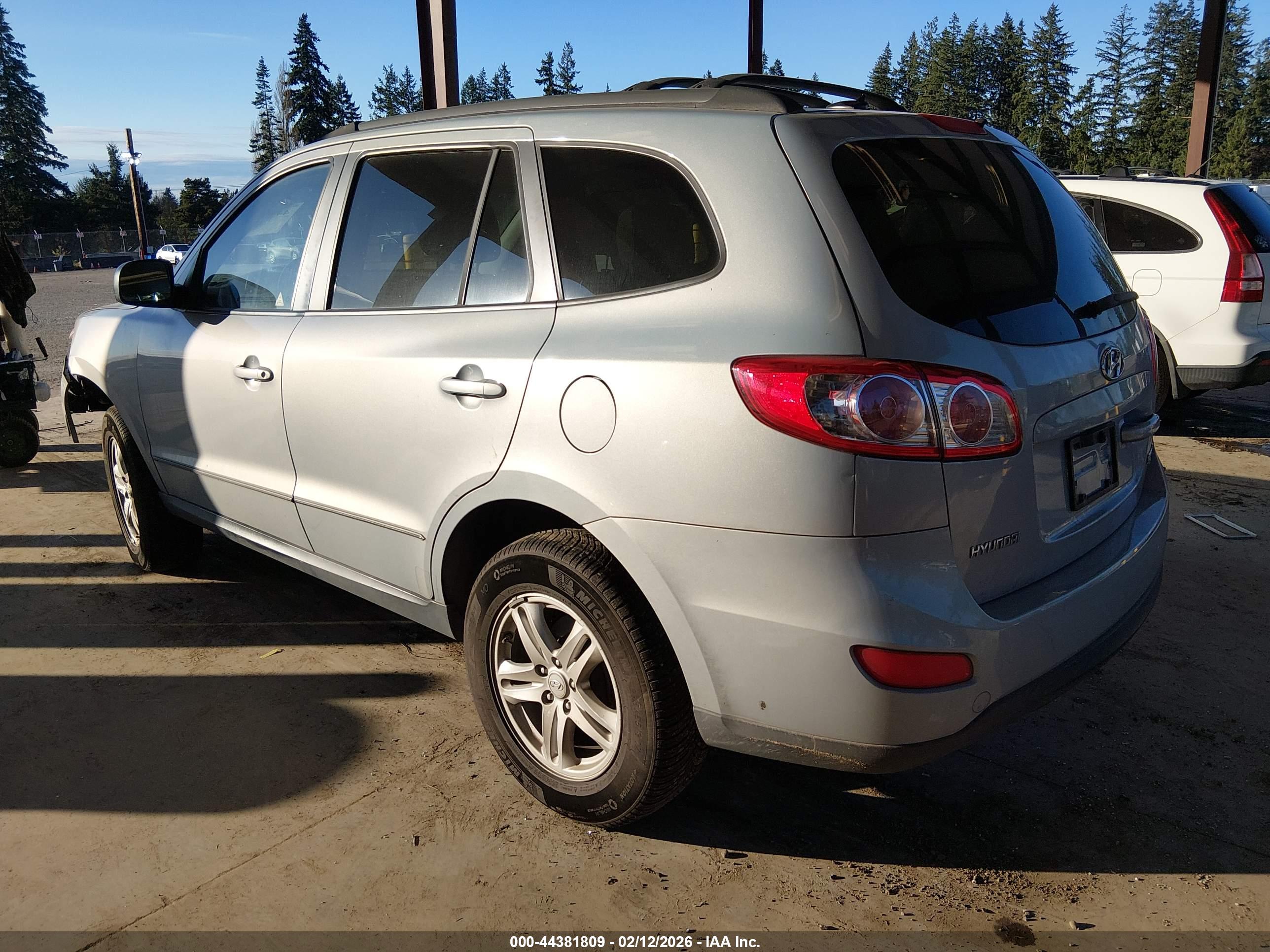HYUNDAI SANTA image 3