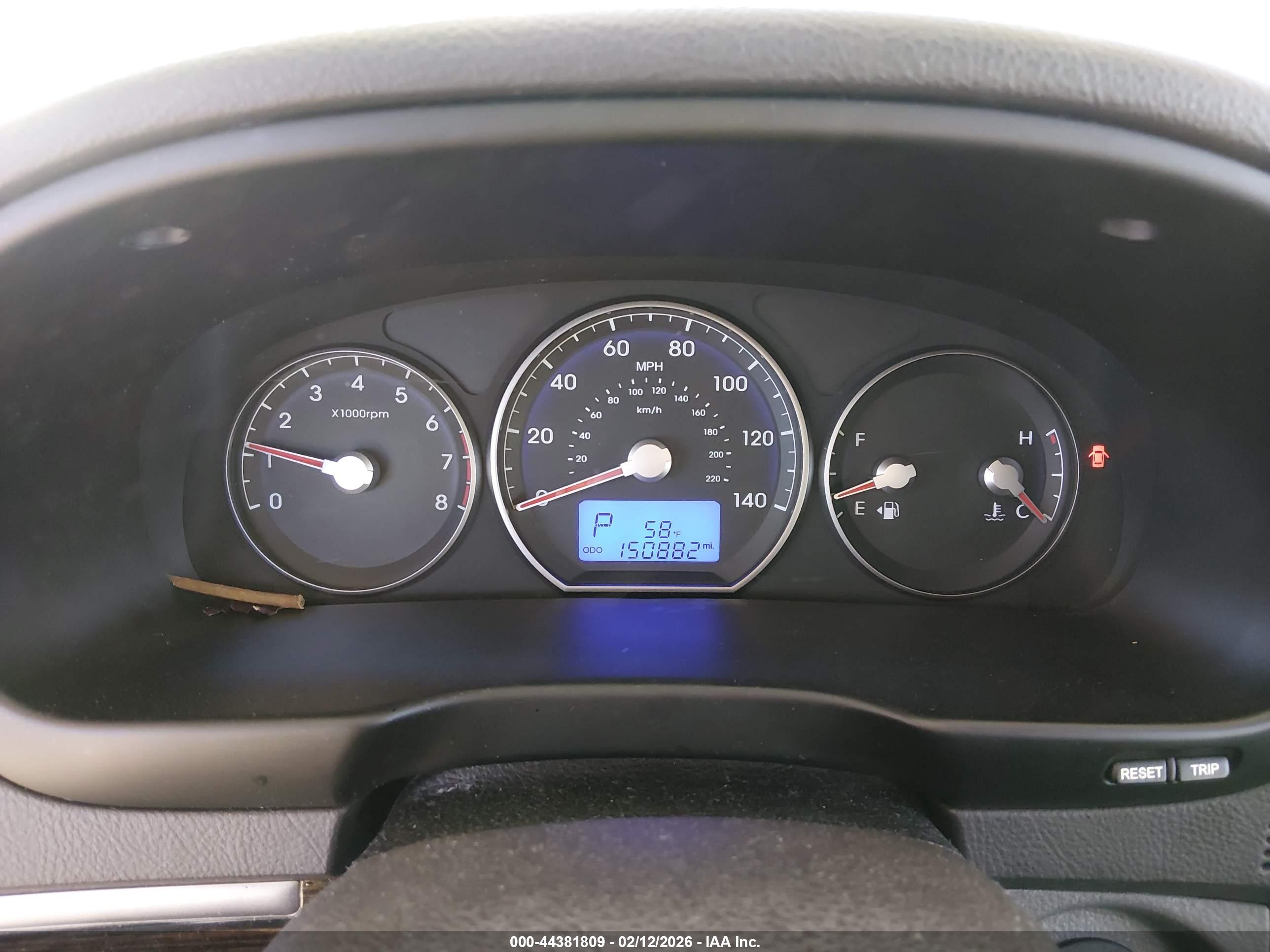 HYUNDAI SANTA image 7
