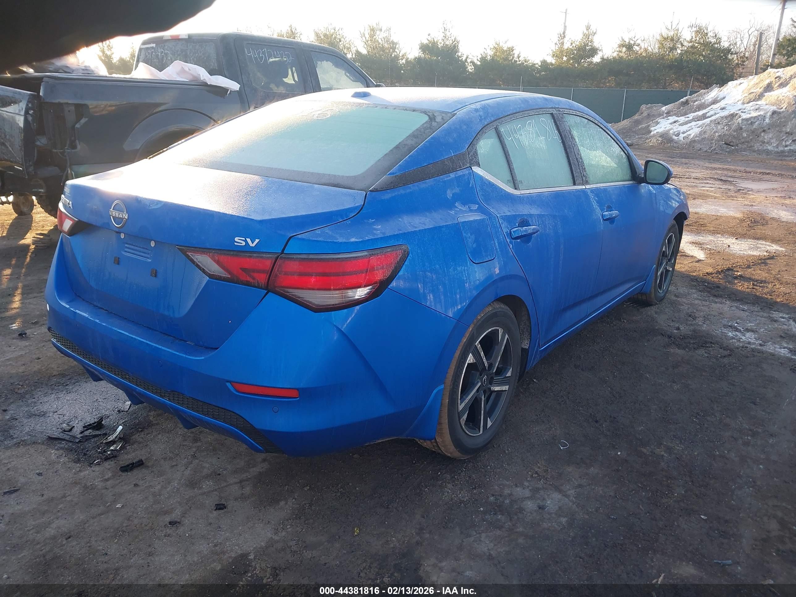 NISSAN SENTRA image 4