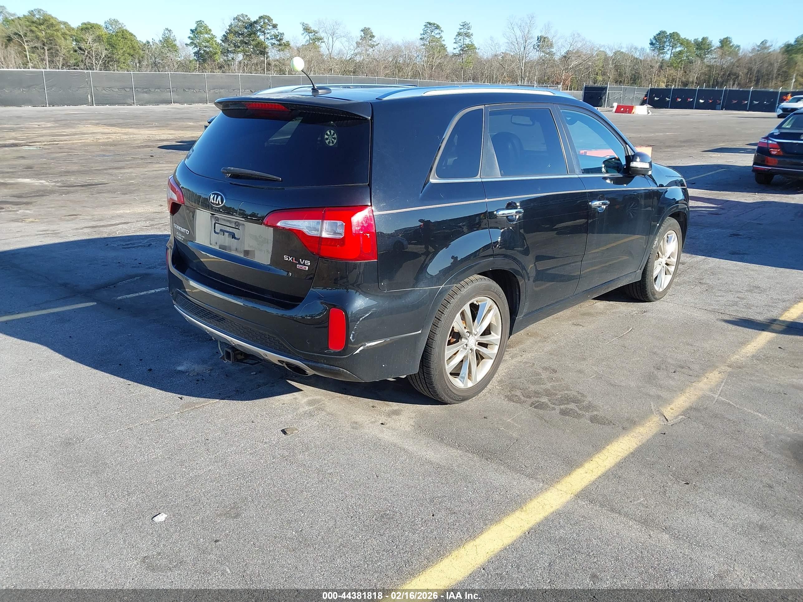 KIA SORENTO image 4