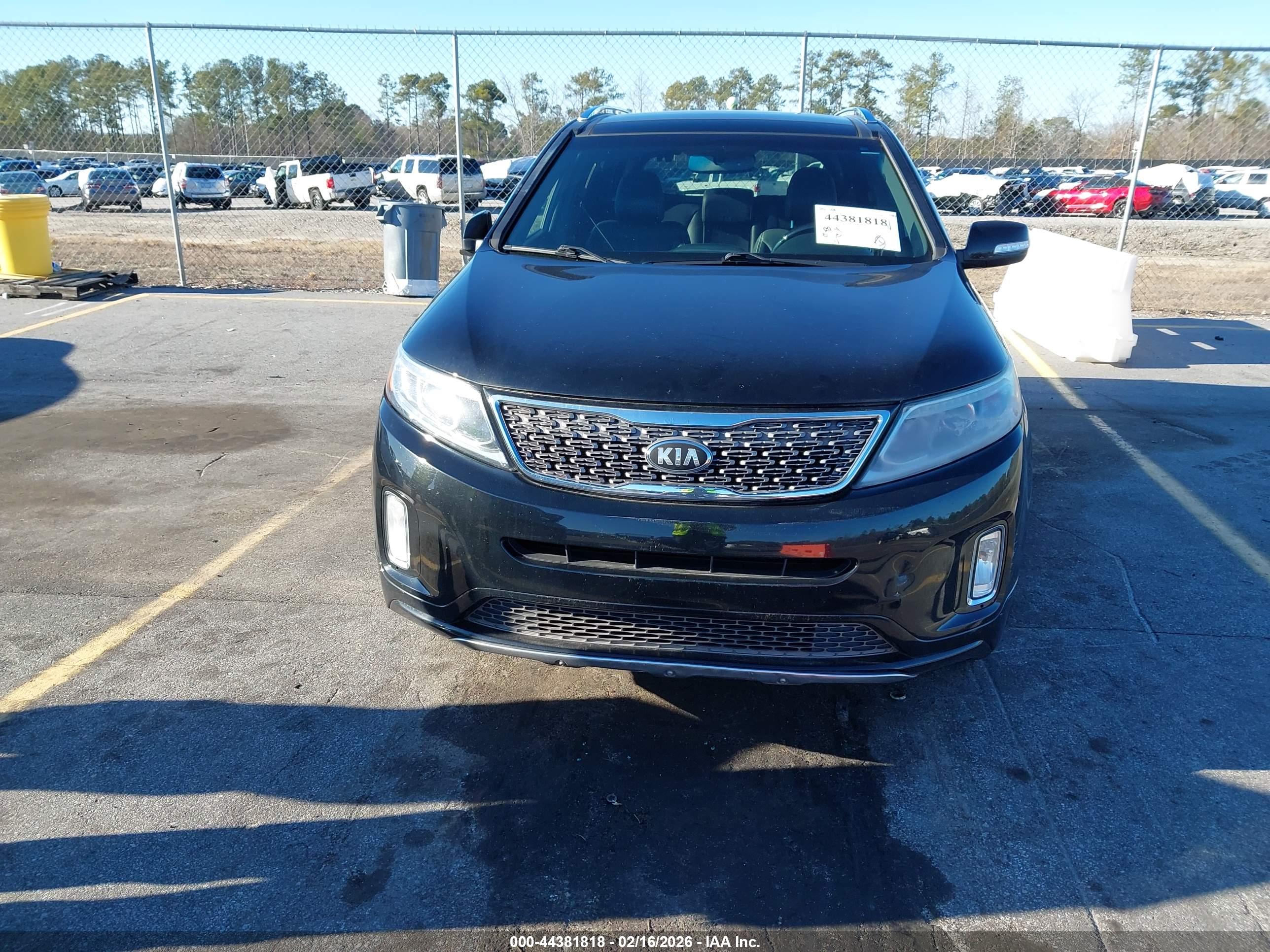 KIA SORENTO image 6