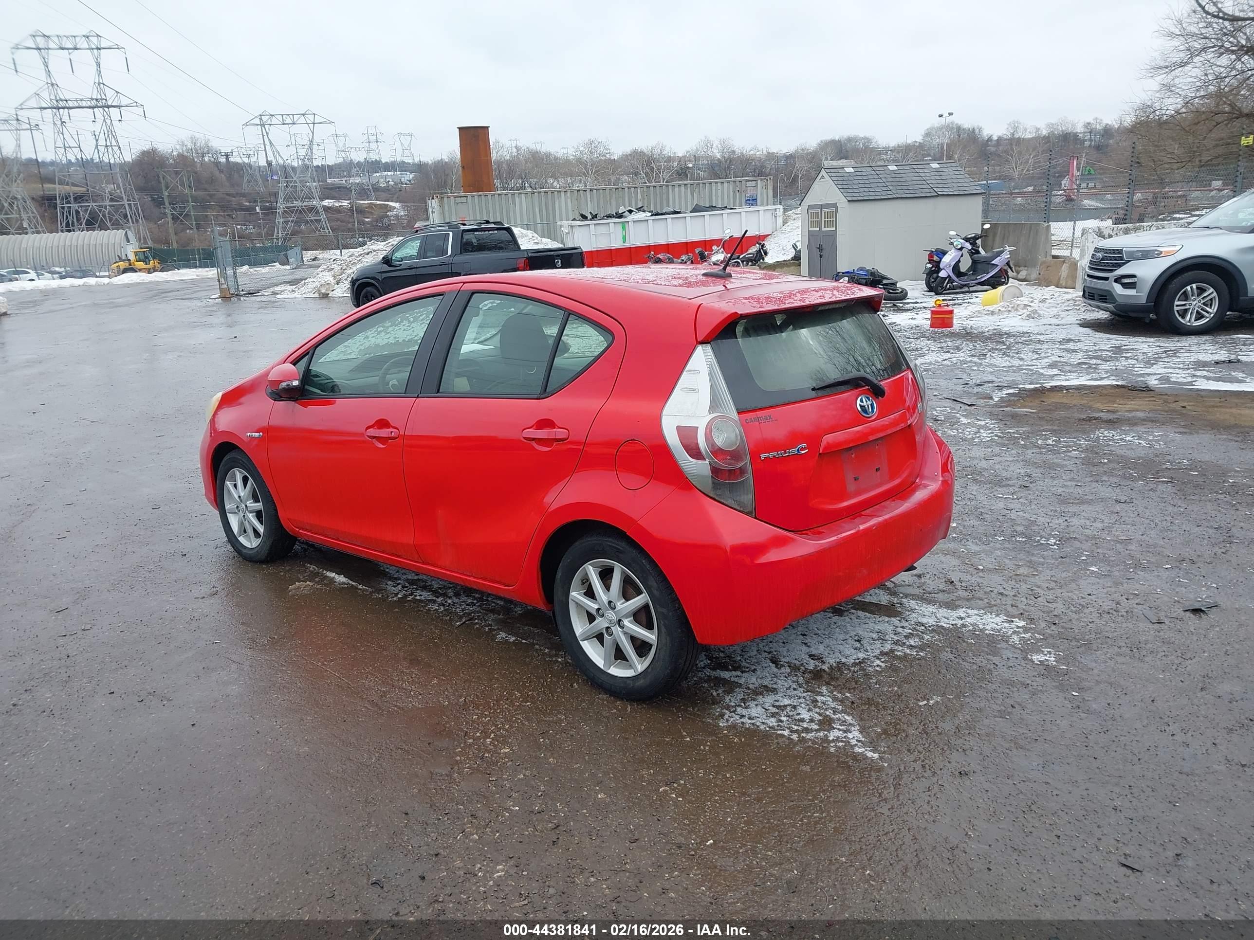 TOYOTA PRIUS image 3