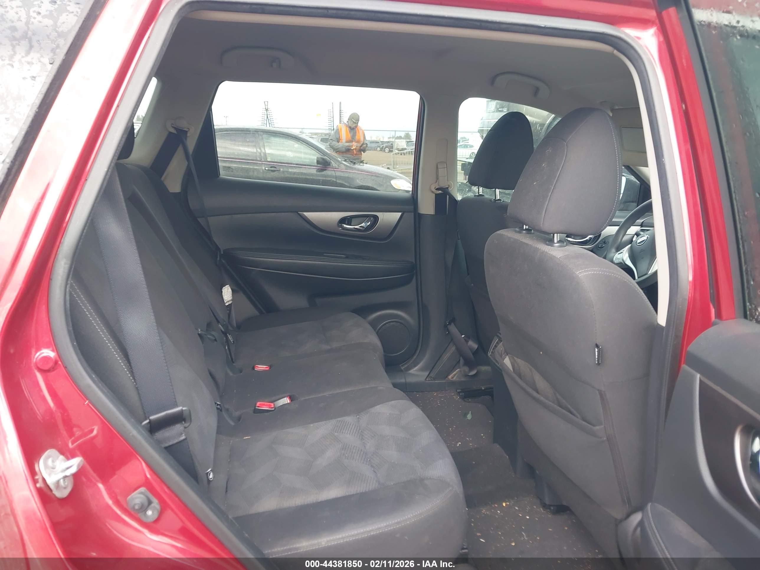 NISSAN ROGUE image 8