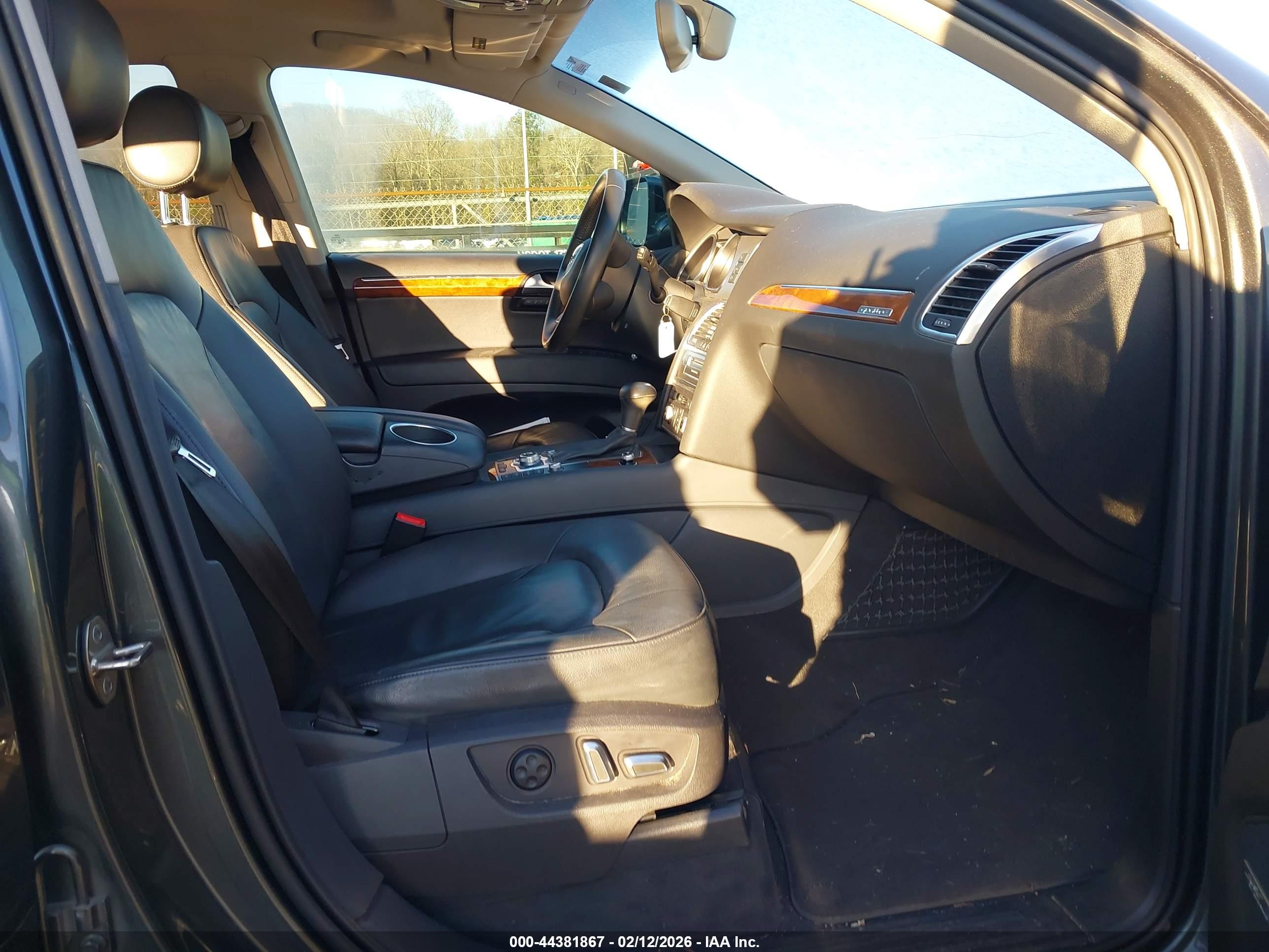 AUDI Q7 image 5