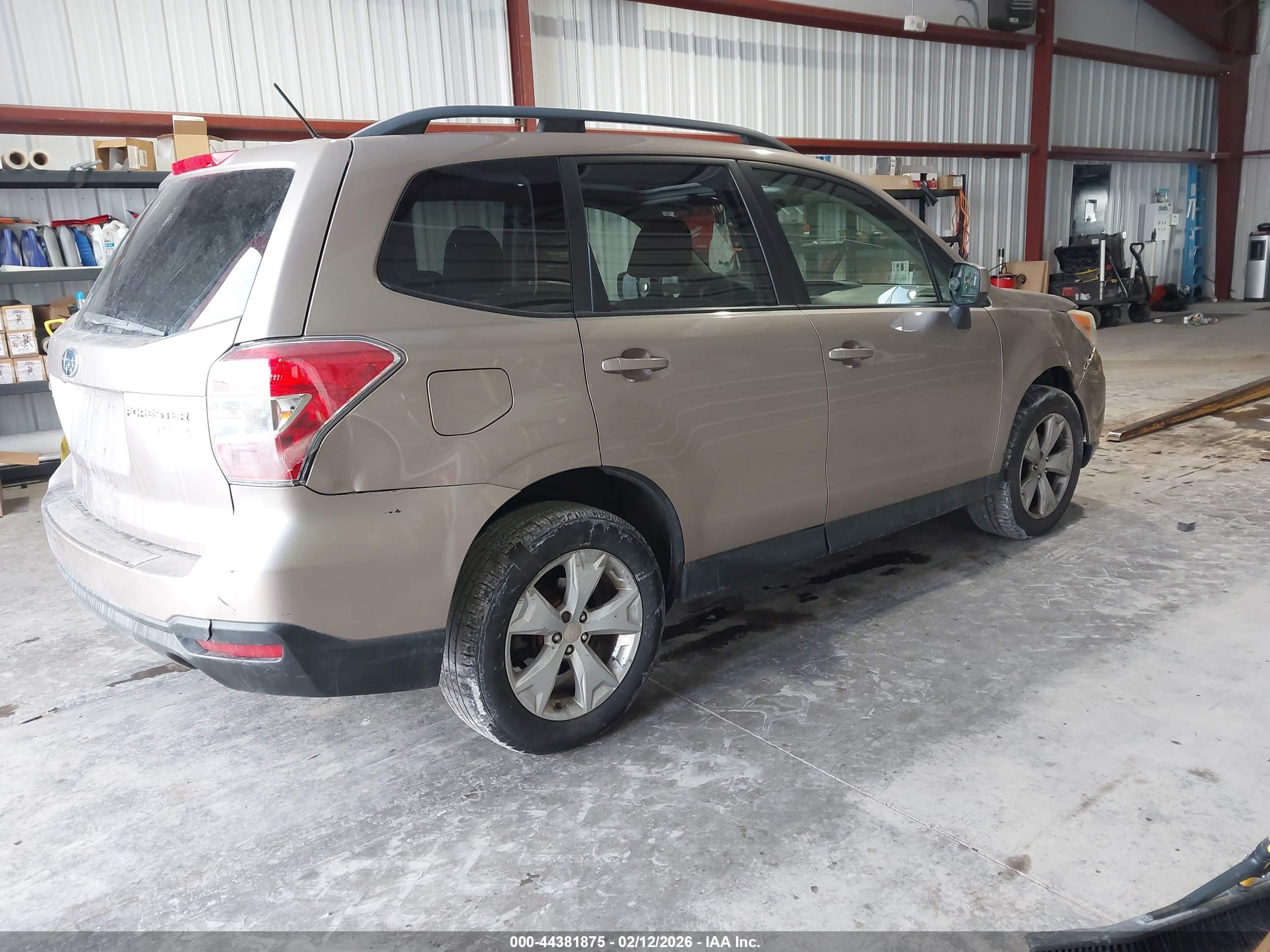 SUBARU FORESTER image 4