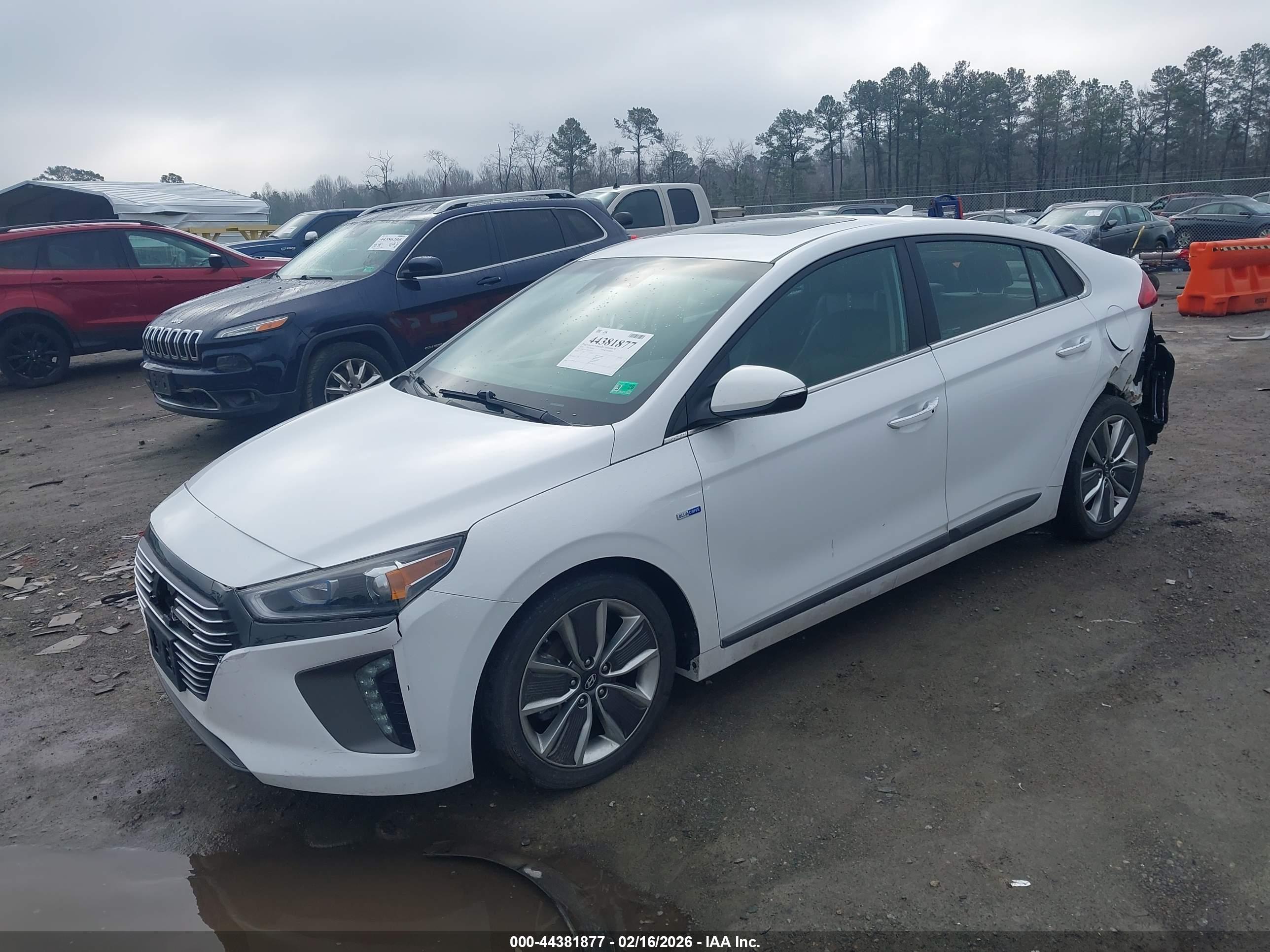 HYUNDAI IONIQ image 2