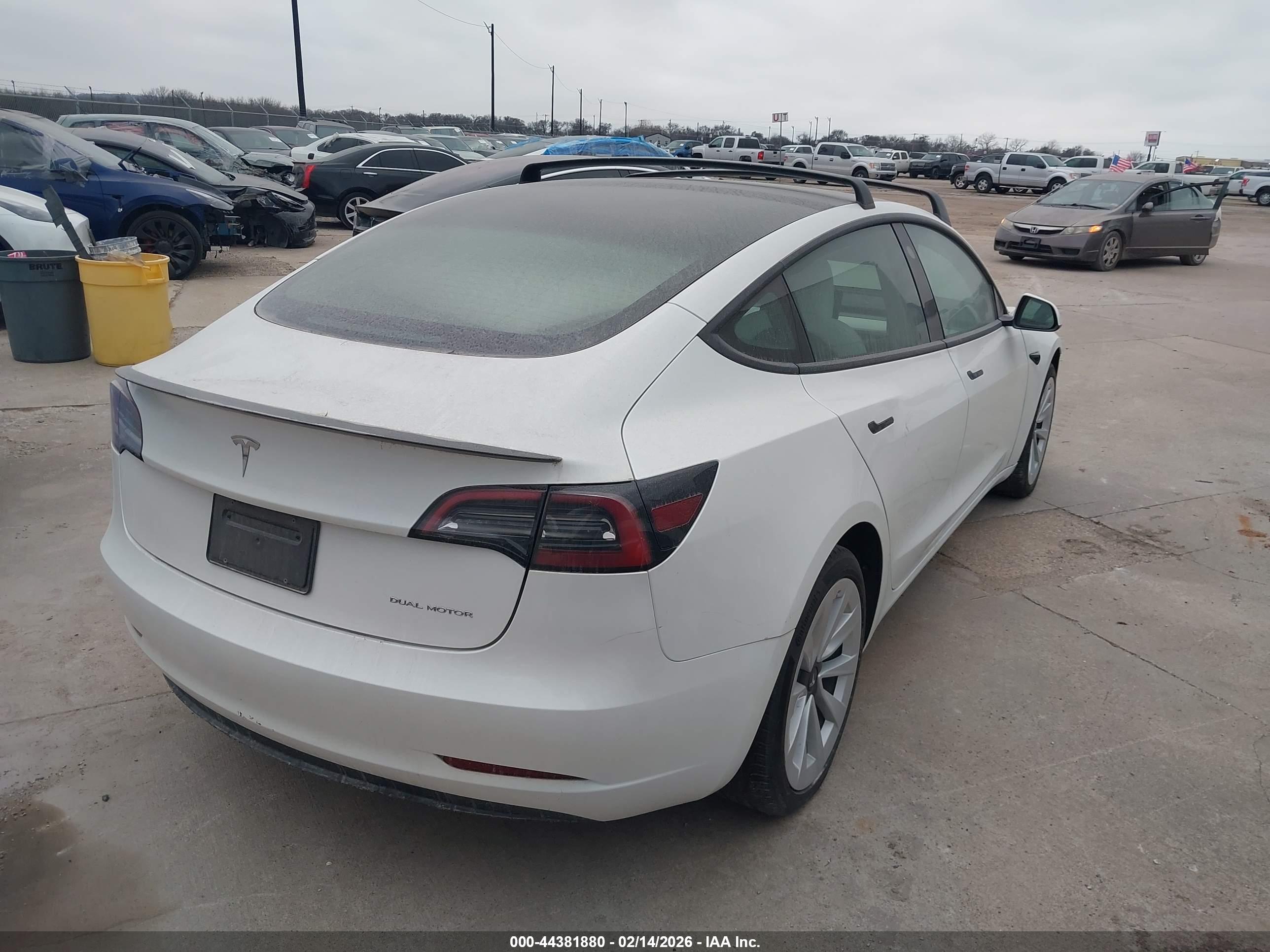 TESLA MODEL image 4