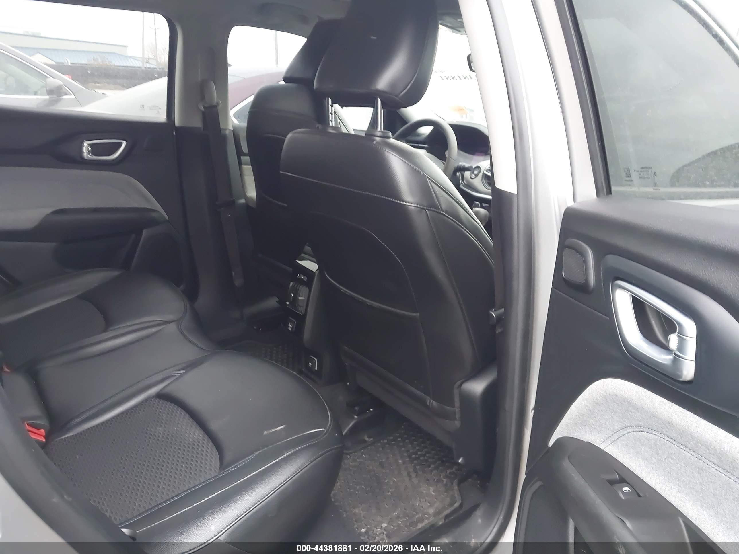 JEEP COMPASS image 8