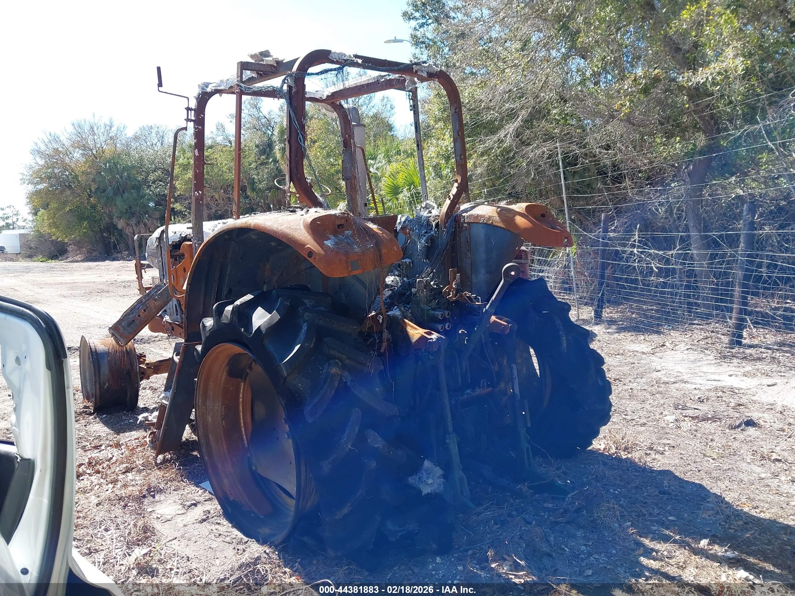 JOHN DEERE image 3