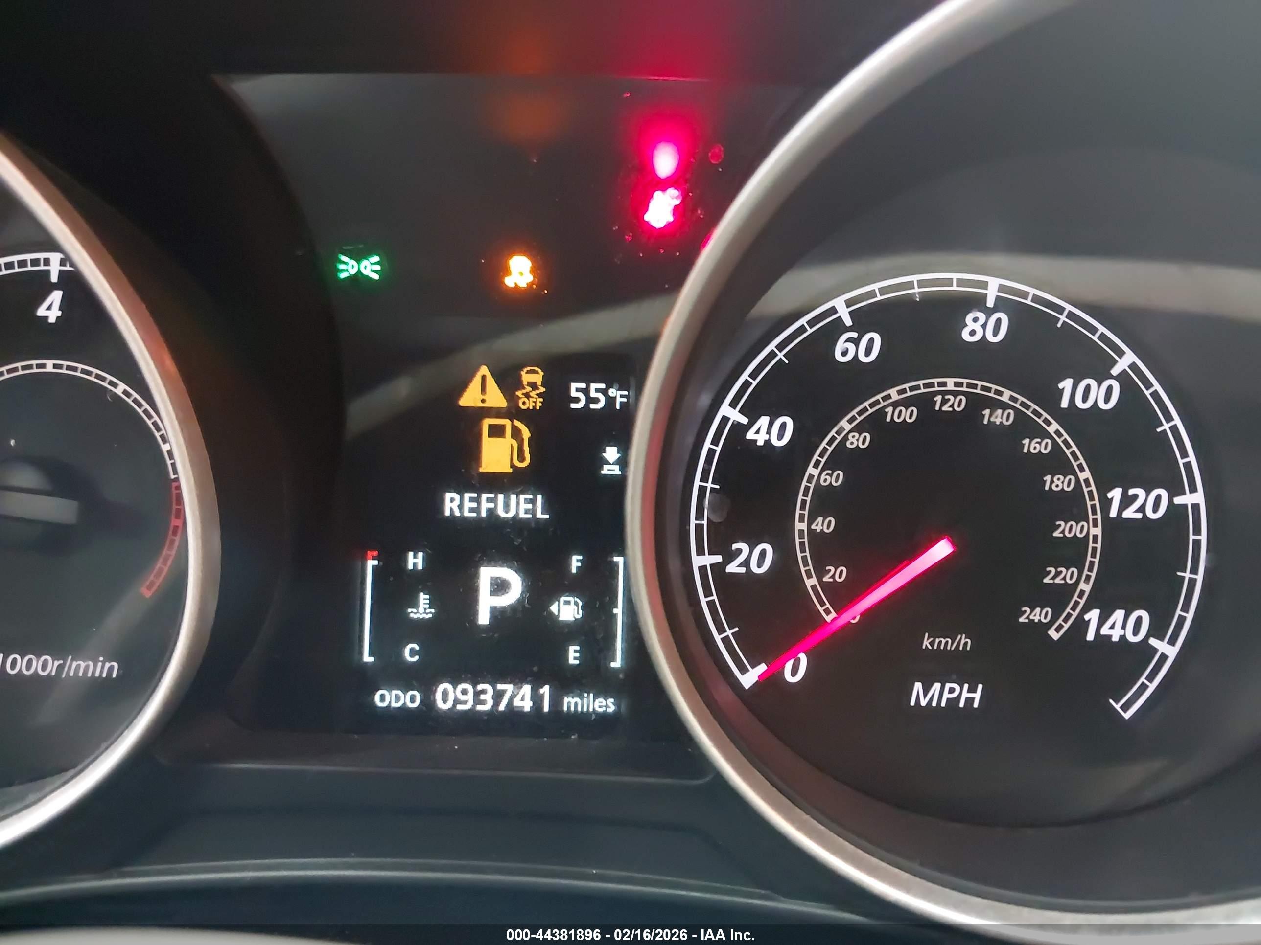 MITSUBISHI OUTLANDER image 7