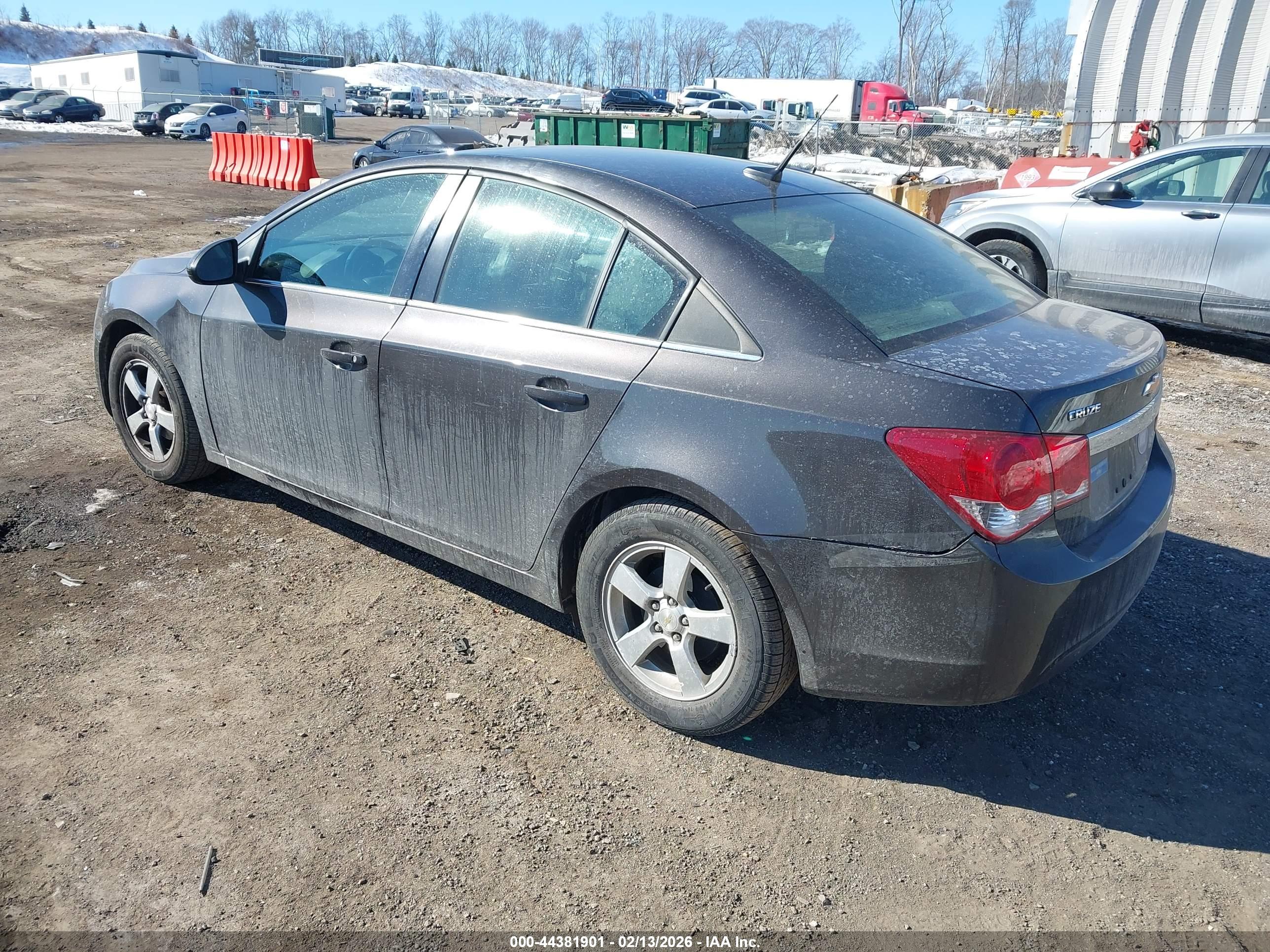 CHEVROLET CRUZE image 3