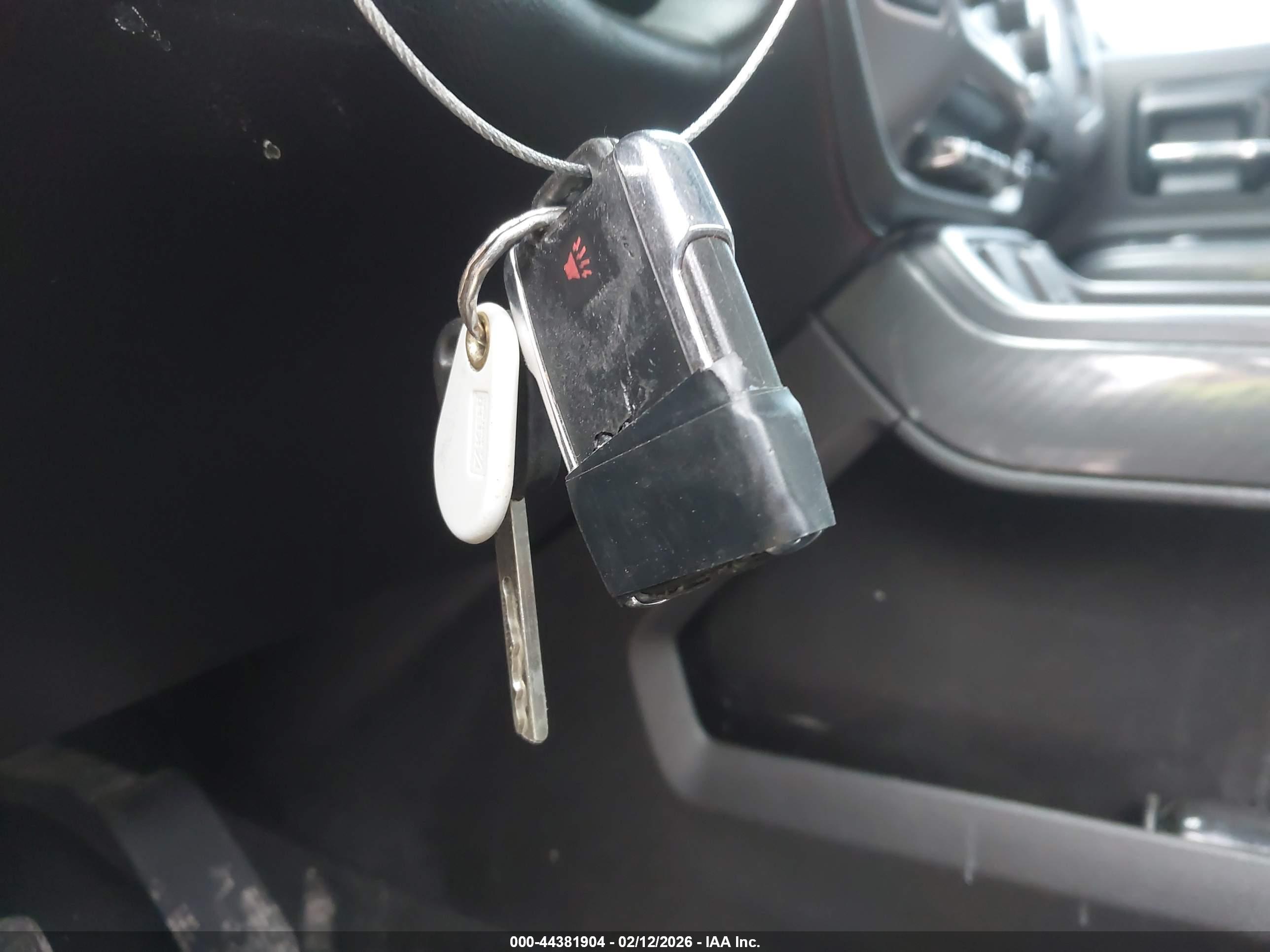 GMC SIERRA image 11