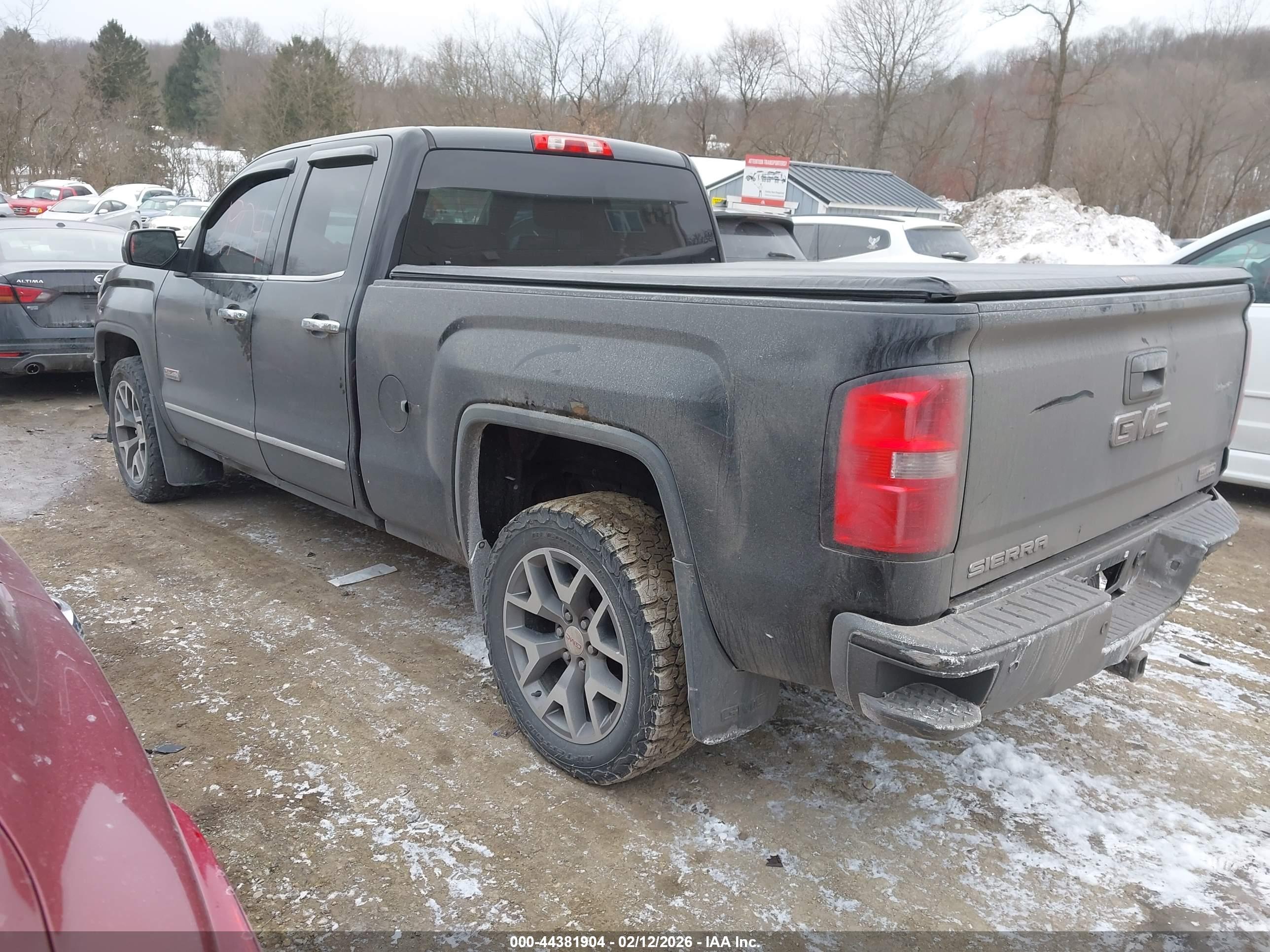 GMC SIERRA image 3