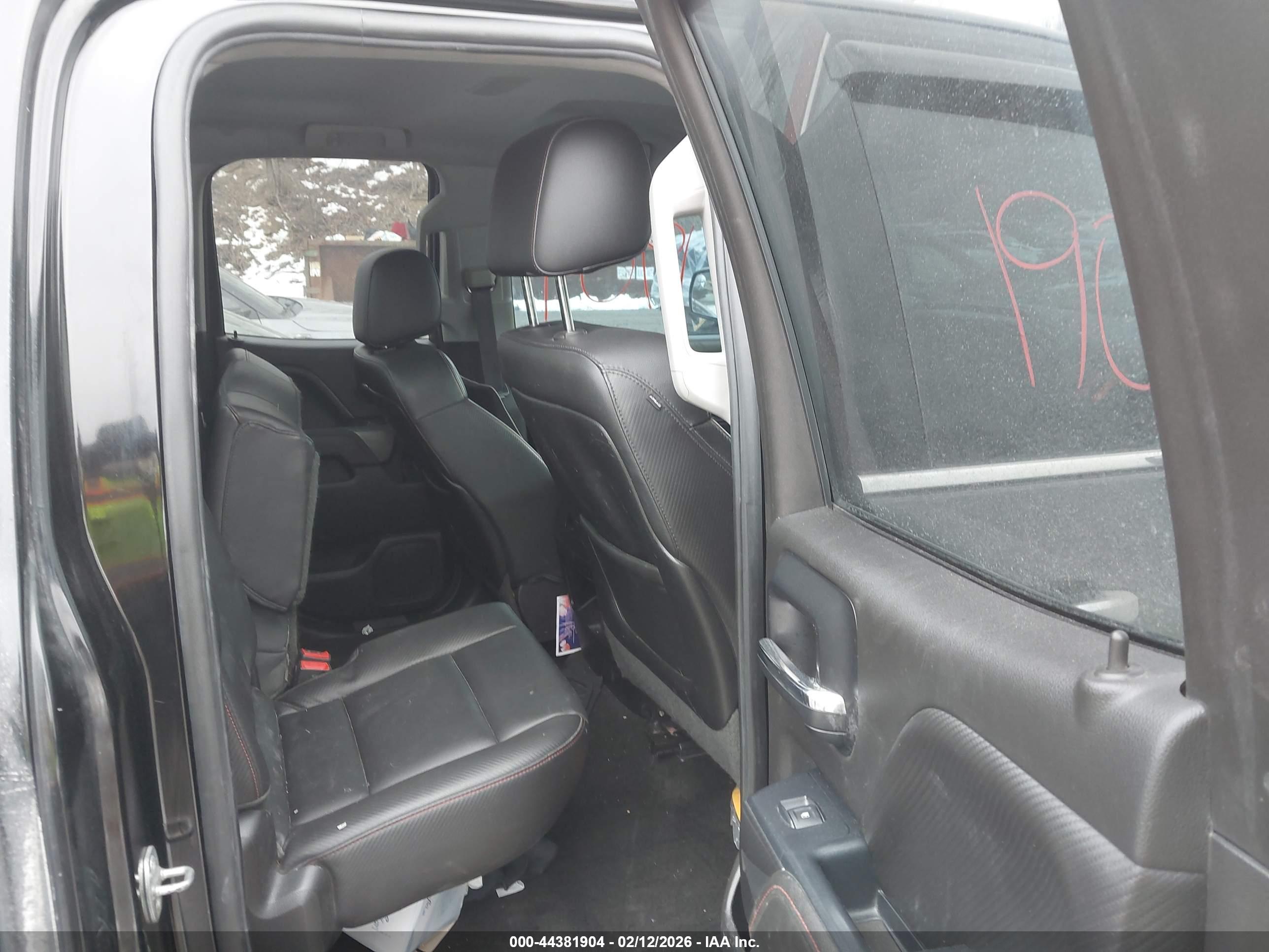 GMC SIERRA image 8