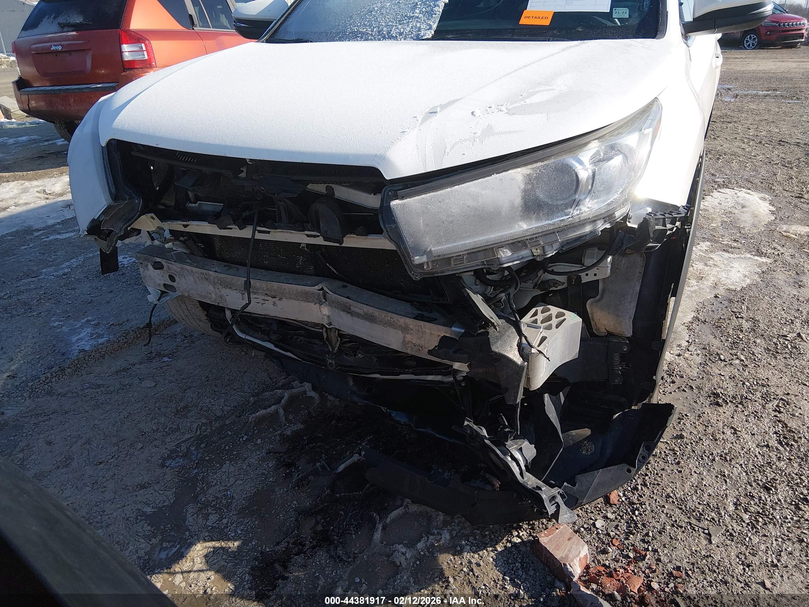 TOYOTA HIGHLANDER image 6