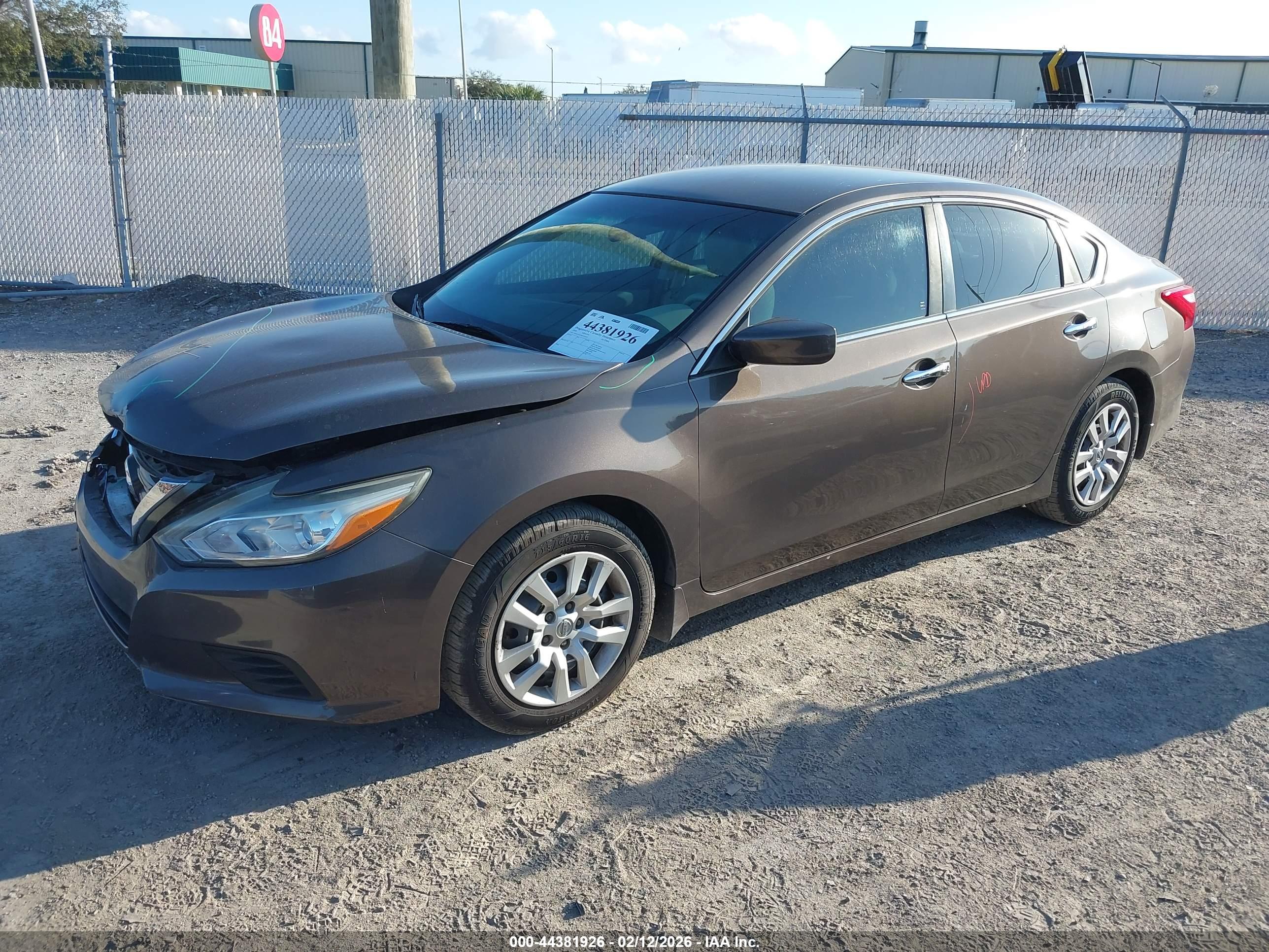 NISSAN ALTIMA image 2