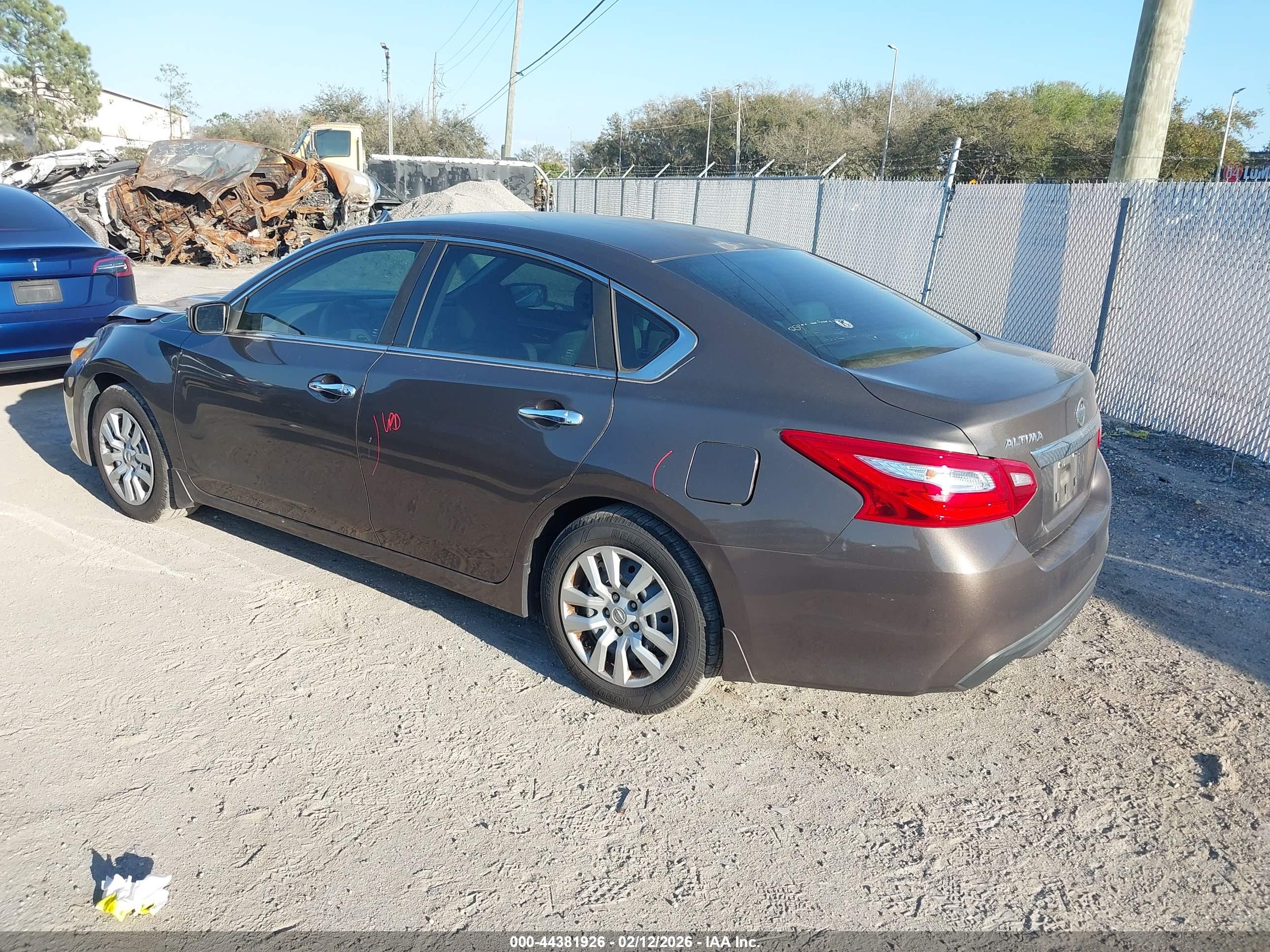 NISSAN ALTIMA image 3
