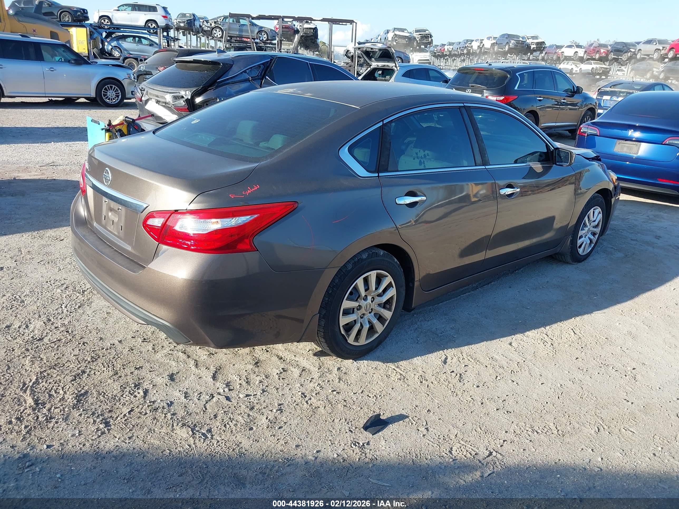NISSAN ALTIMA image 4