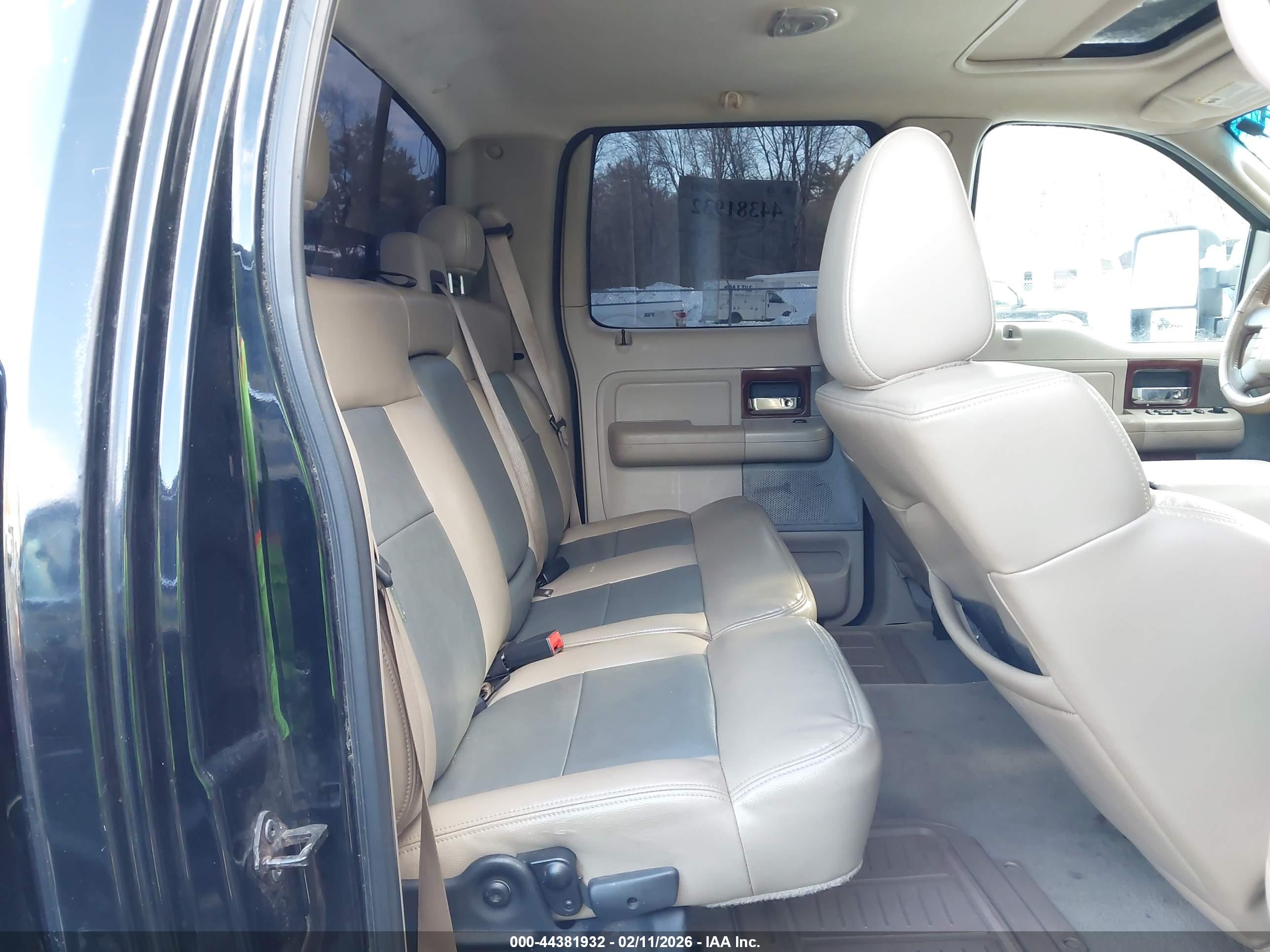 FORD F-150 image 8
