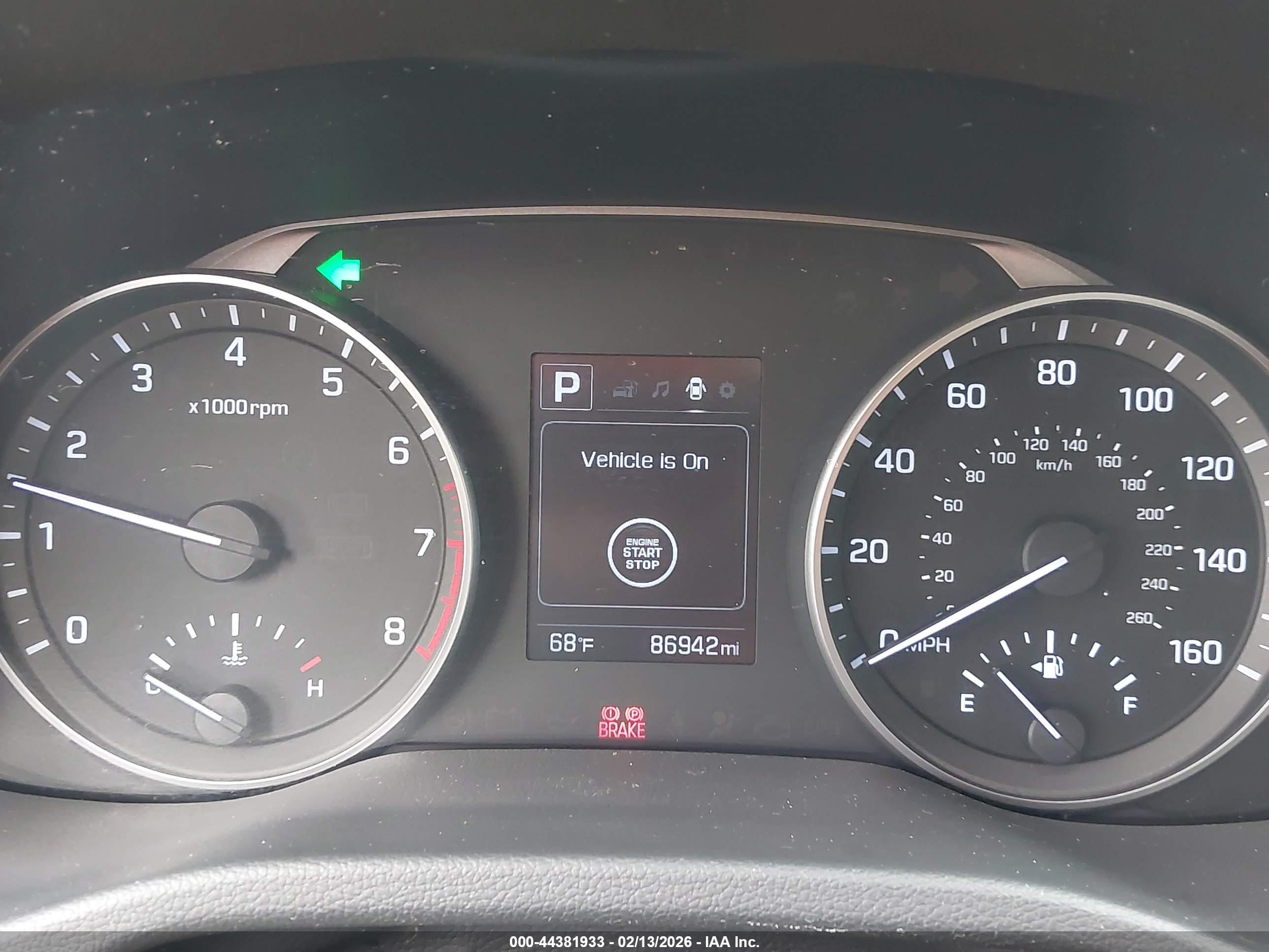 HYUNDAI ELANTRA image 7
