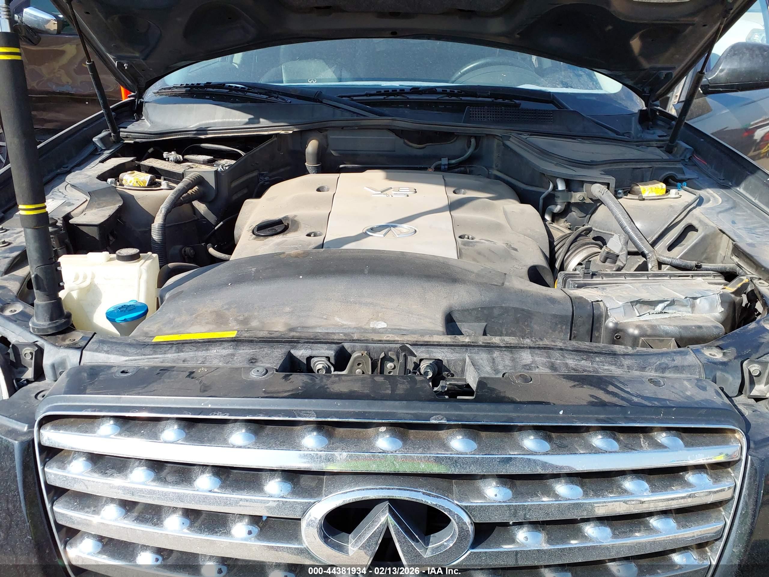 INFINITI FX45 image 10