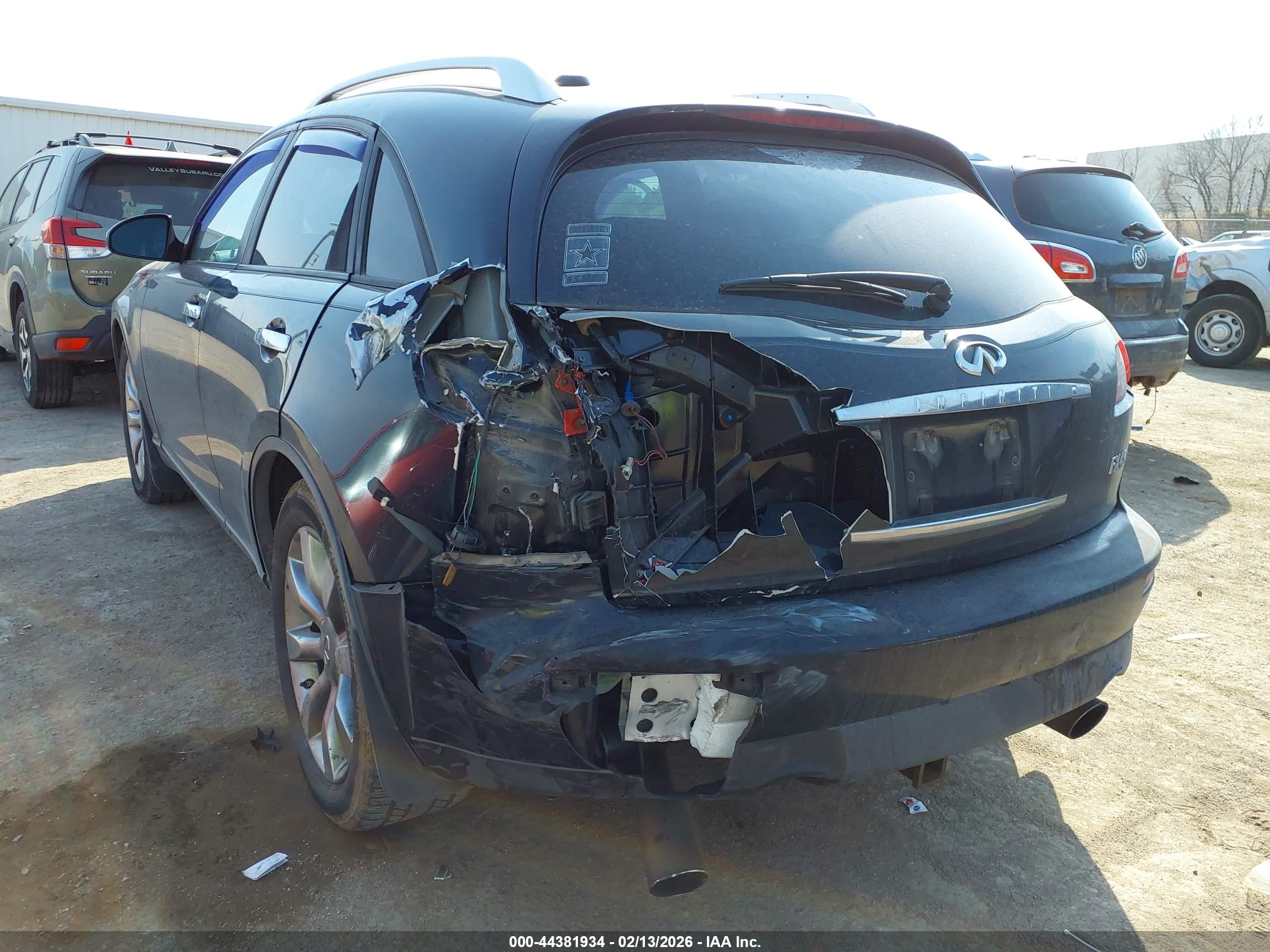INFINITI FX45 image 3