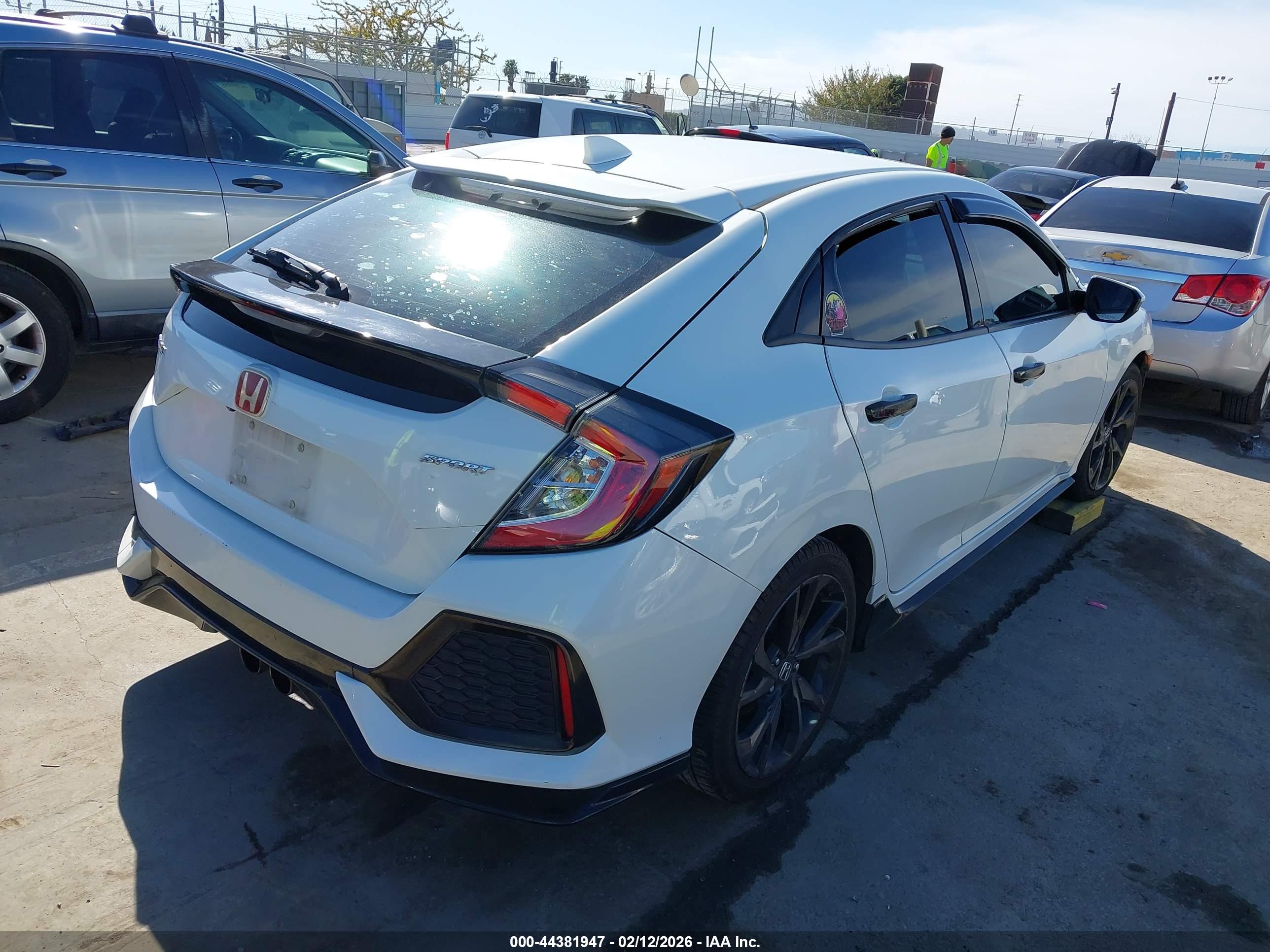 HONDA CIVIC image 4