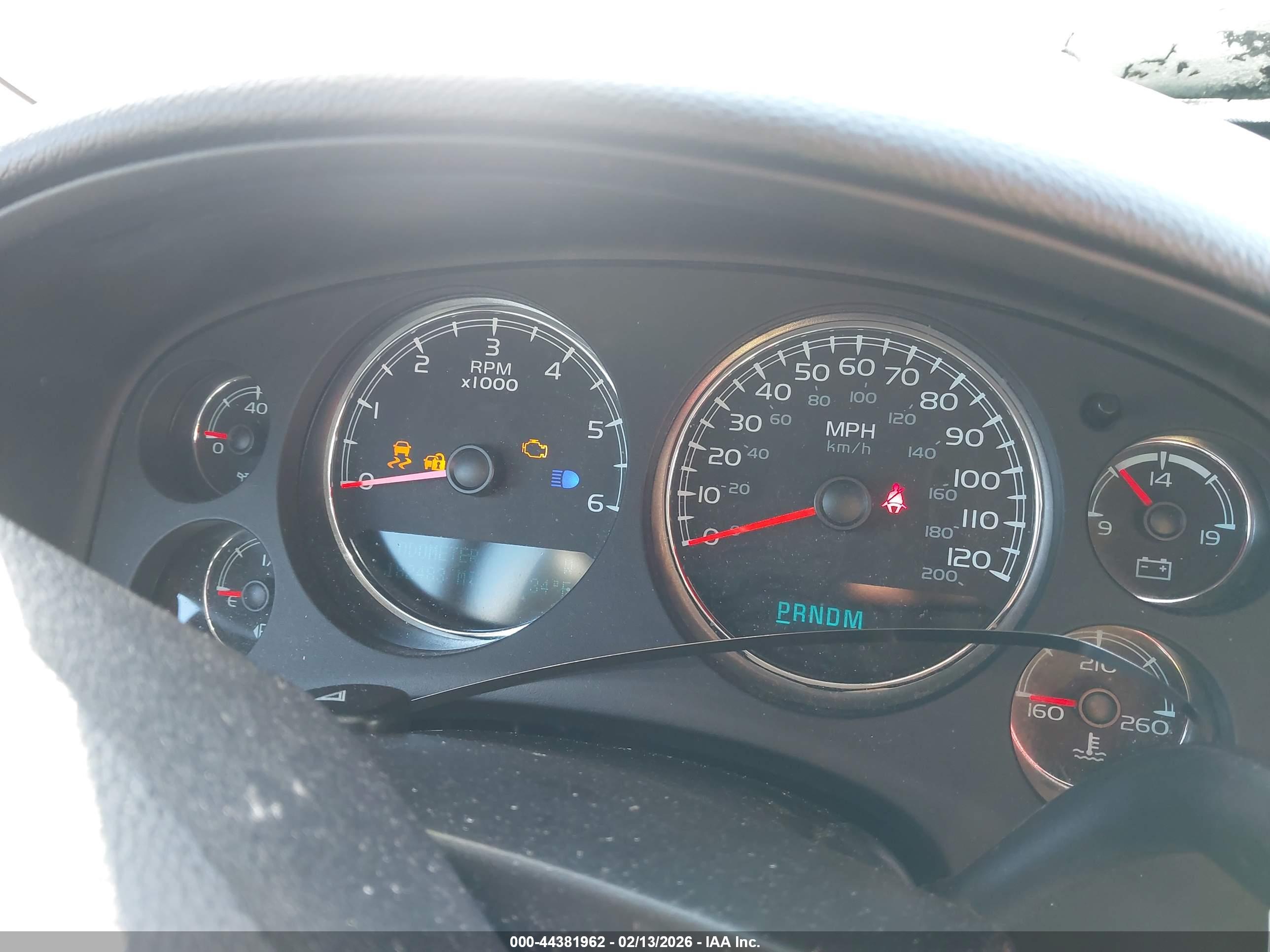 CHEVROLET TAHOE image 7