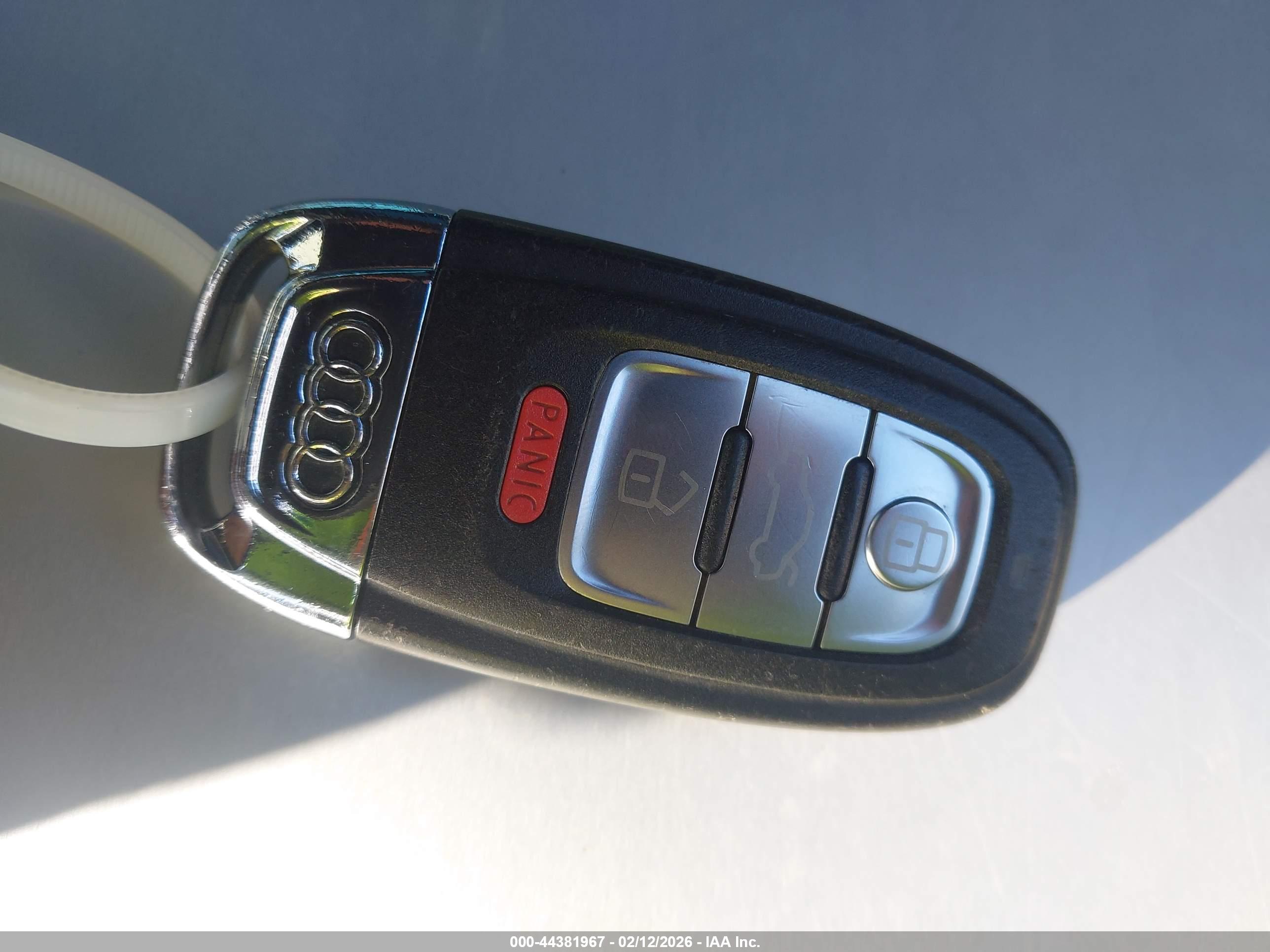 AUDI A6 image 11