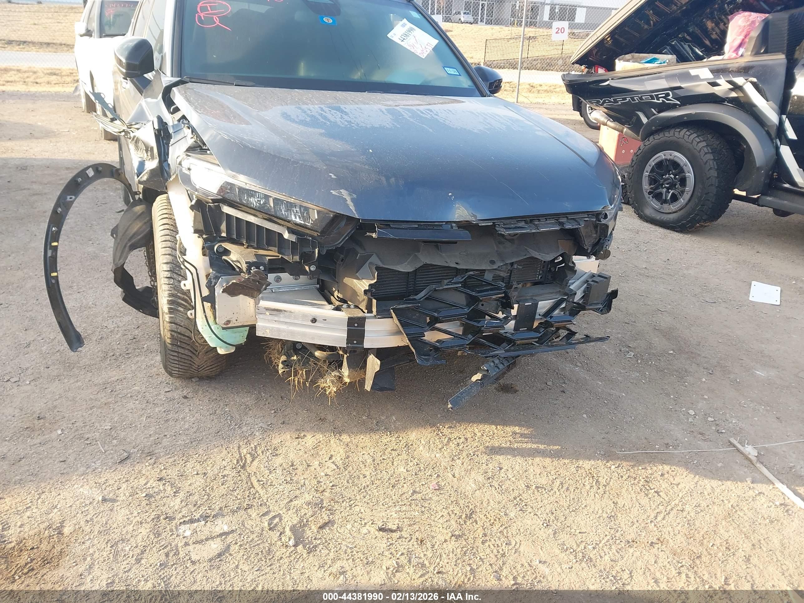 HONDA CR-V image 6