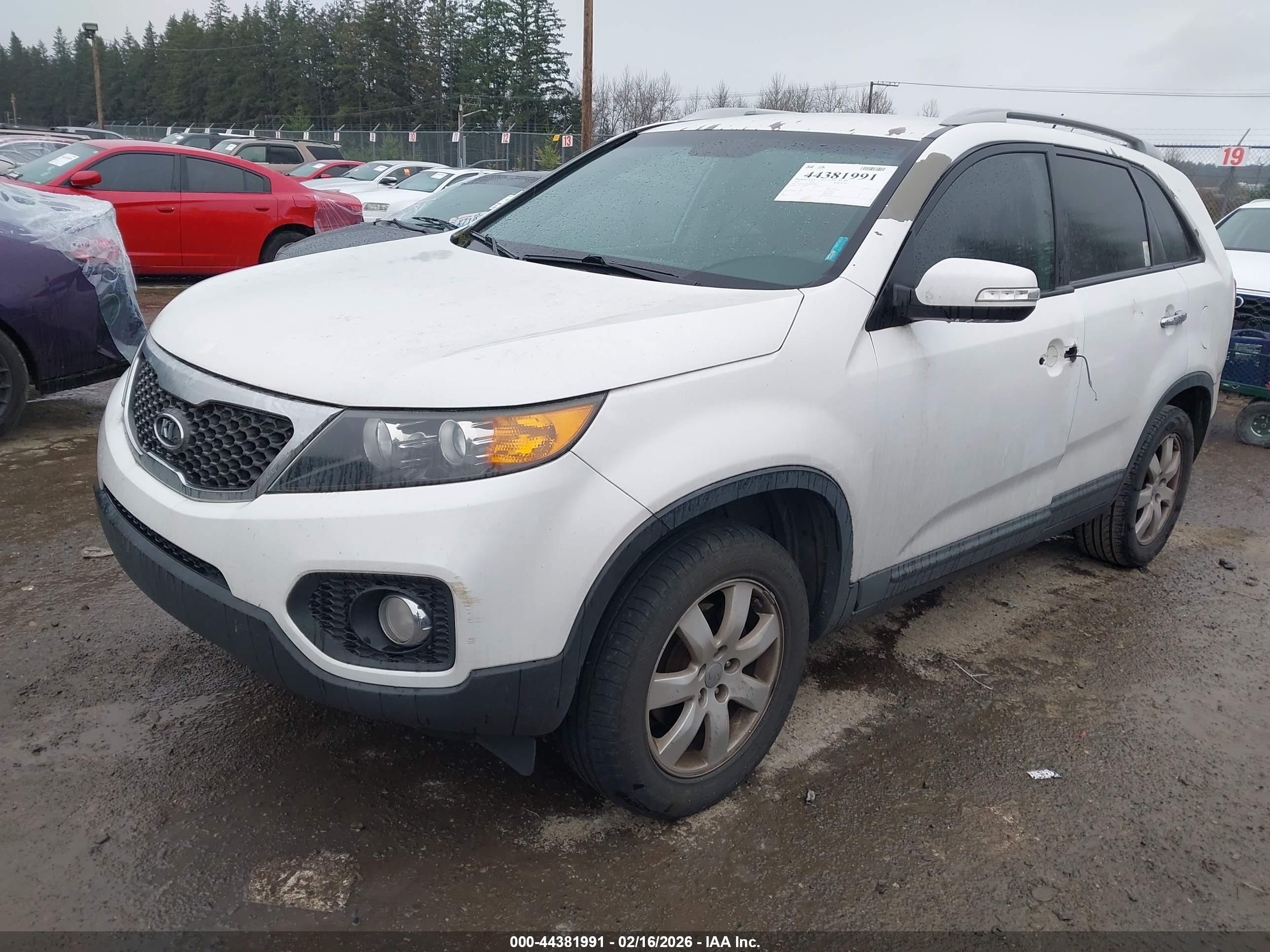 KIA SORENTO image 6