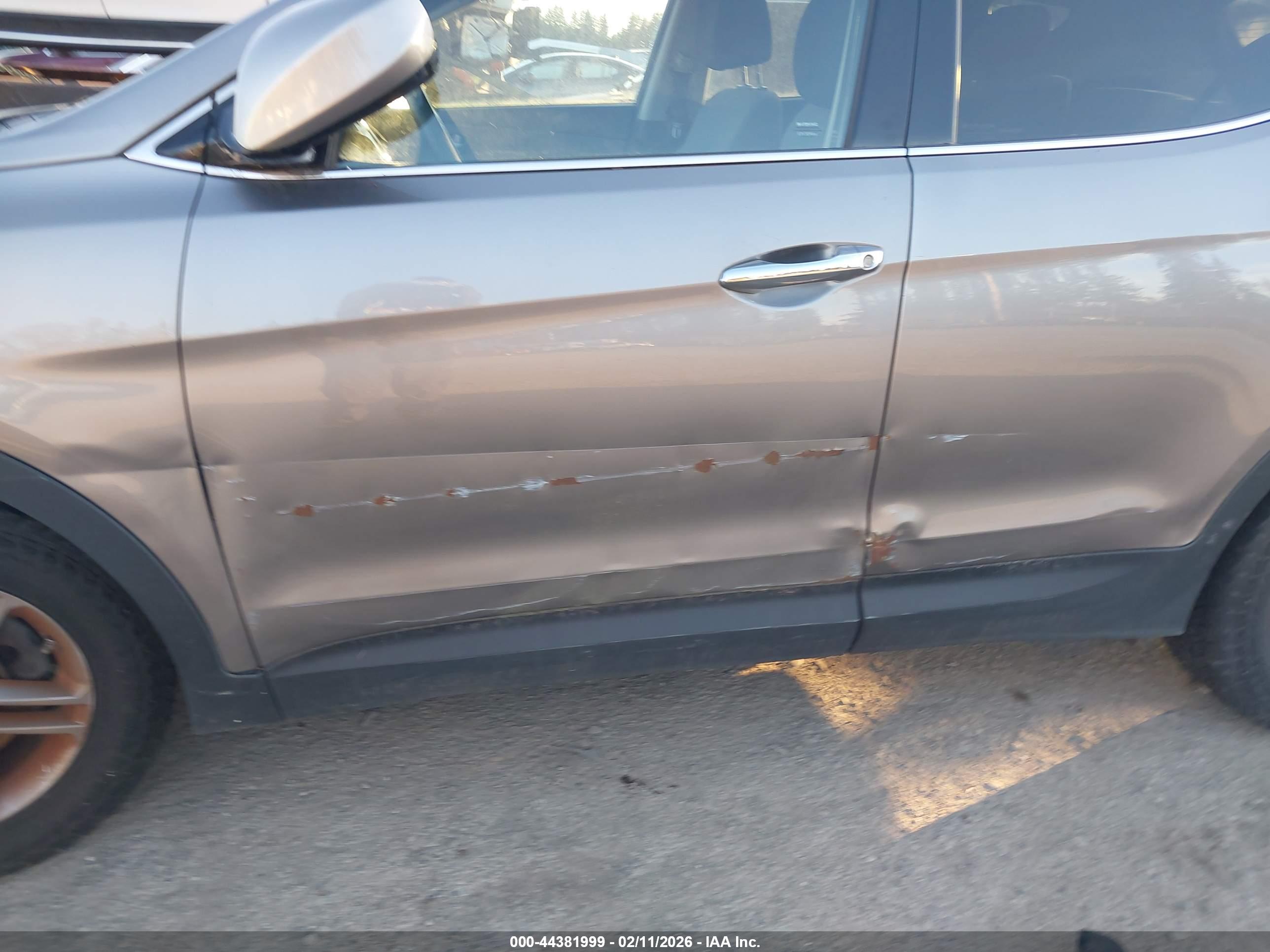 HYUNDAI SANTA image 6