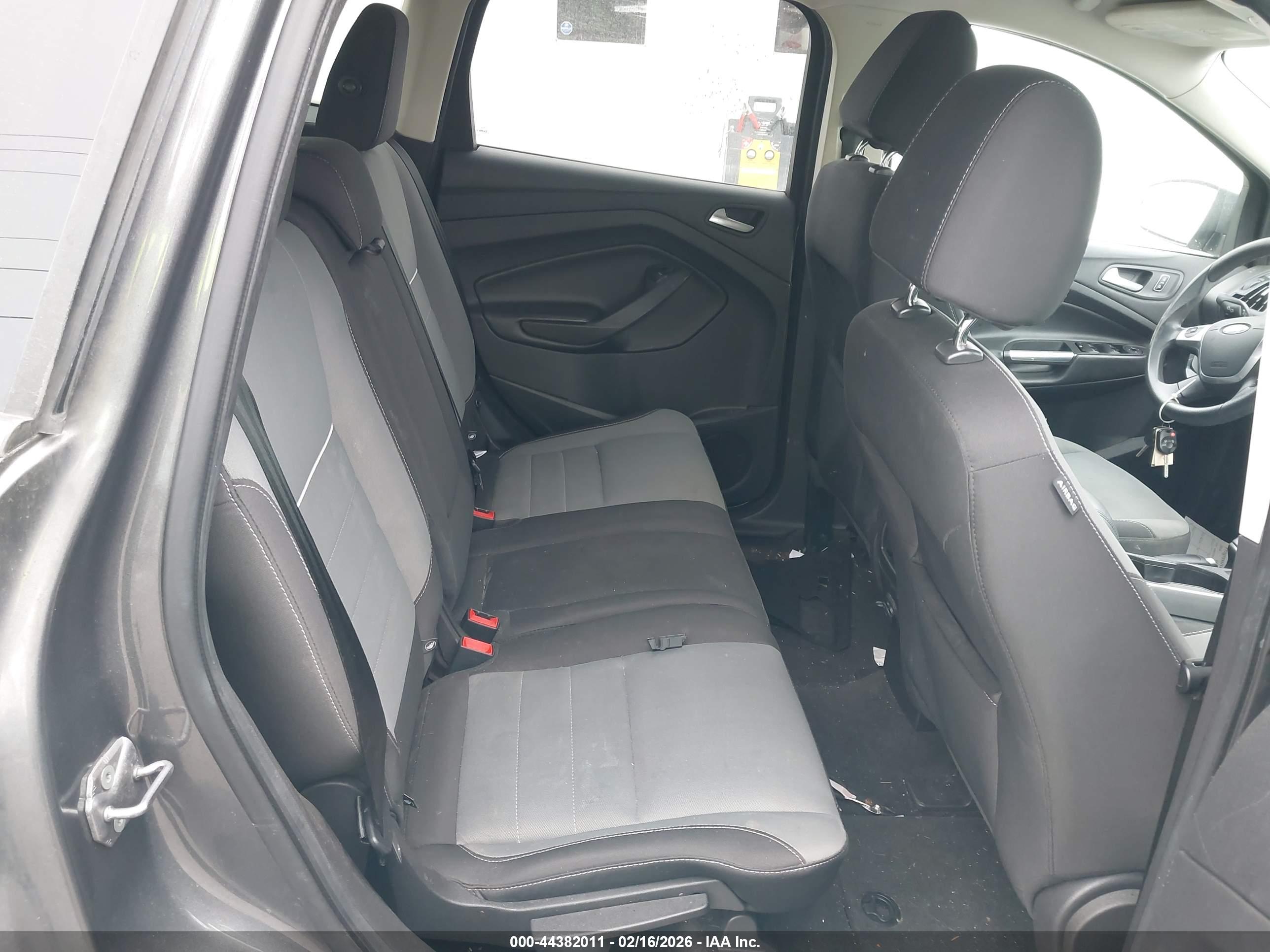 FORD ESCAPE image 8