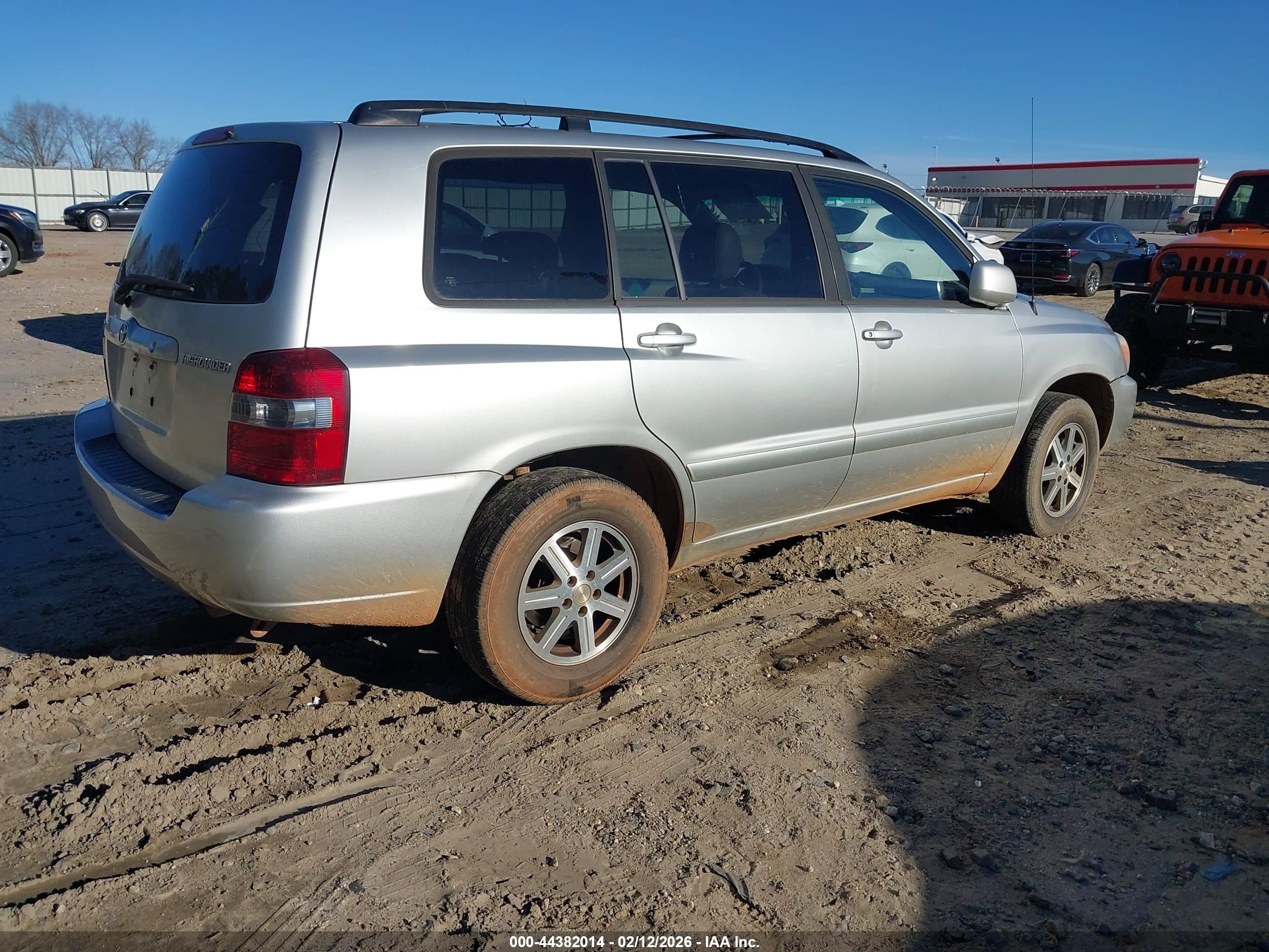 TOYOTA HIGHLANDER image 4