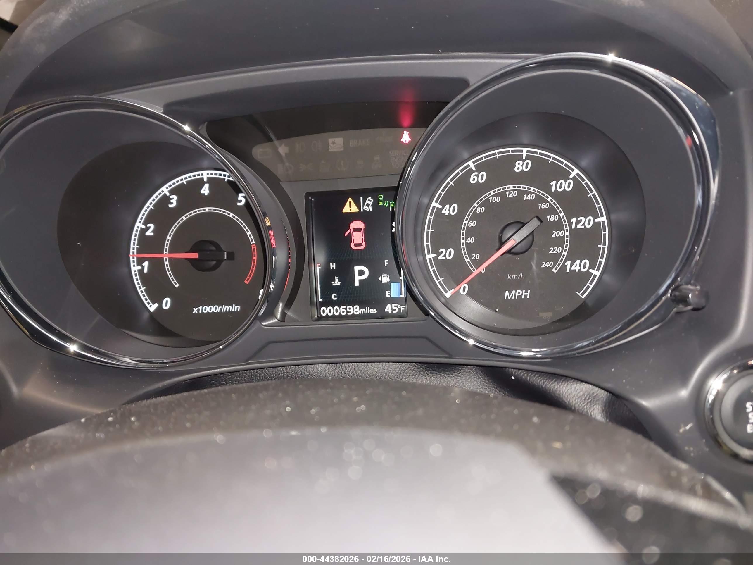 MITSUBISHI OUTLANDER image 7
