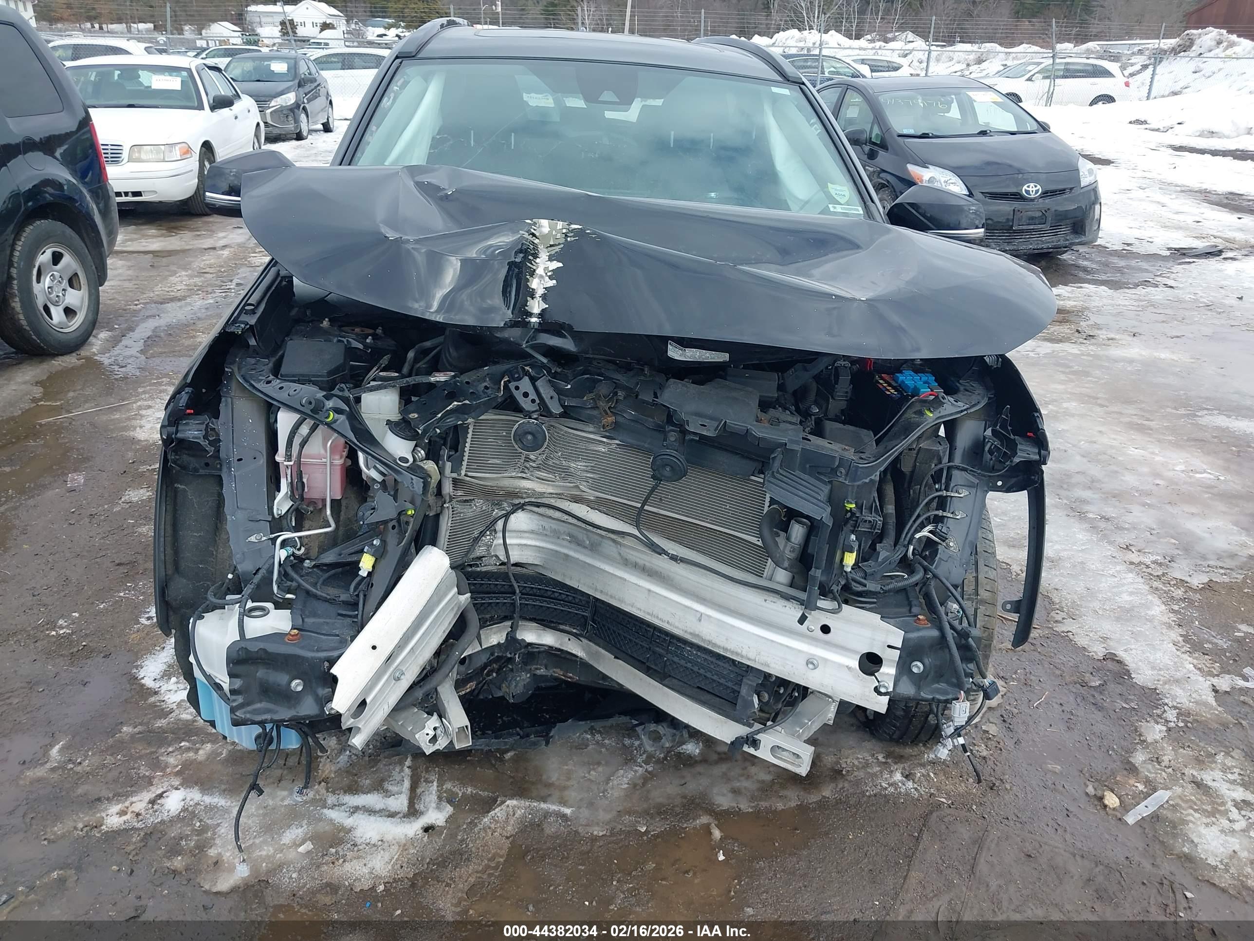 TOYOTA RAV4 image 6